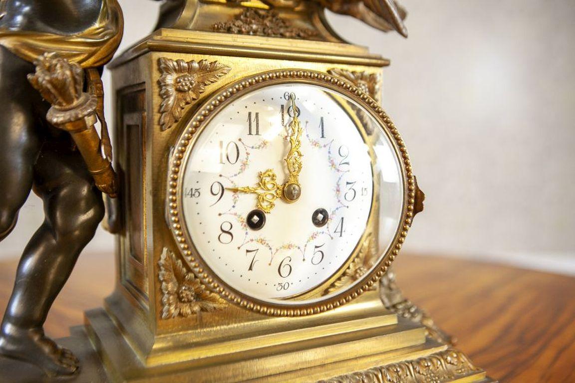 Napoleon III French Bronze Mantel Clock Set from the 19th Century For Sale 8