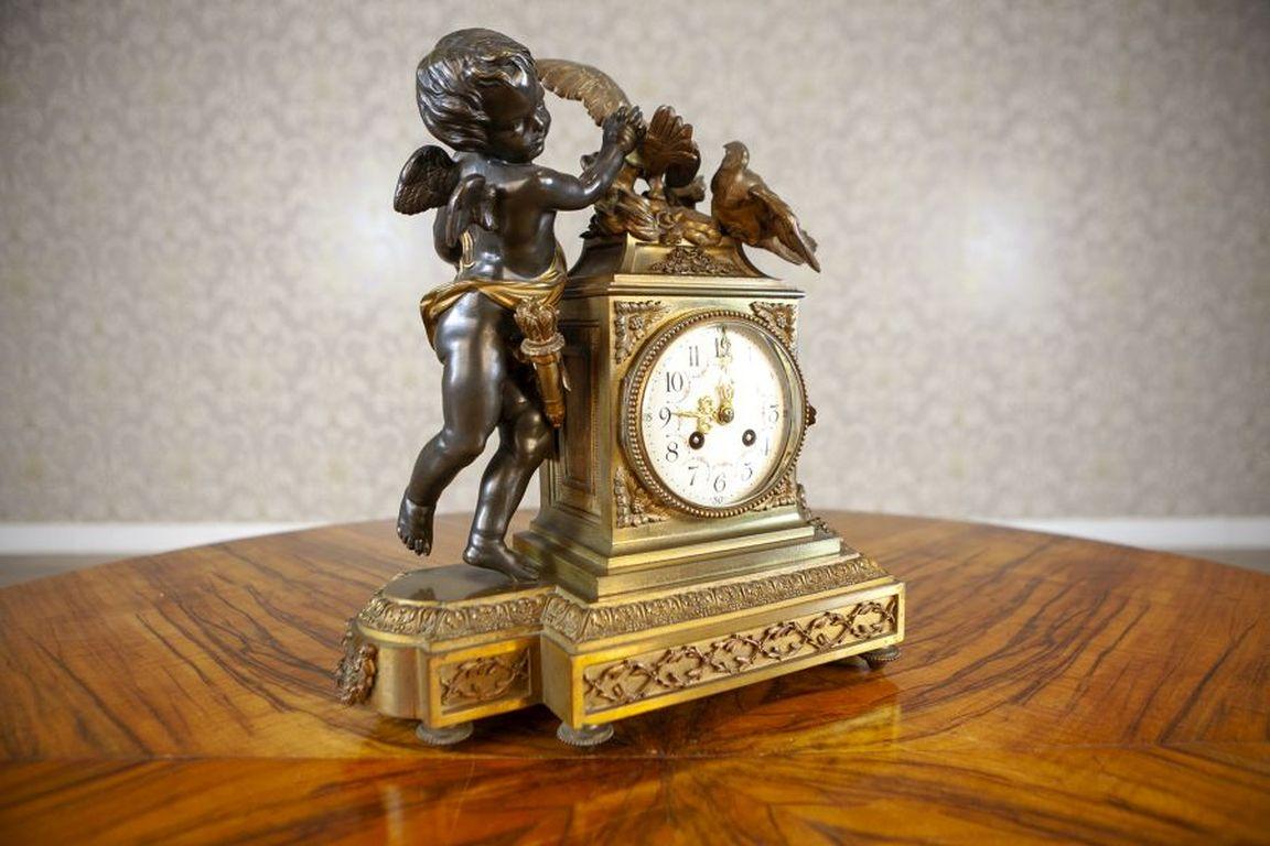 Napoleon III French Bronze Mantel Clock Set from the 19th Century For Sale 1