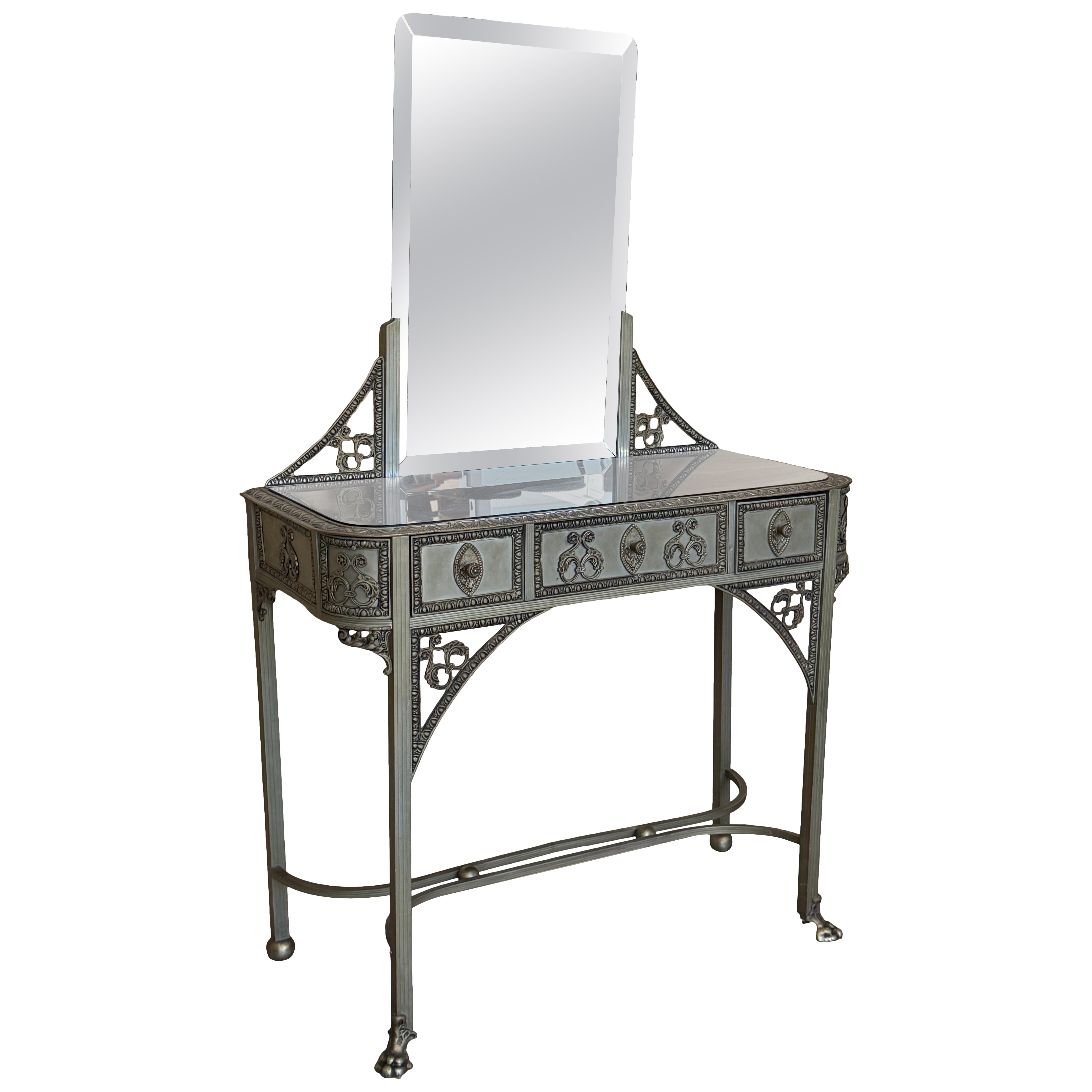 Tavolino da toeletta o Vanity con specchio in bronzo francese del XIX secolo in vendita