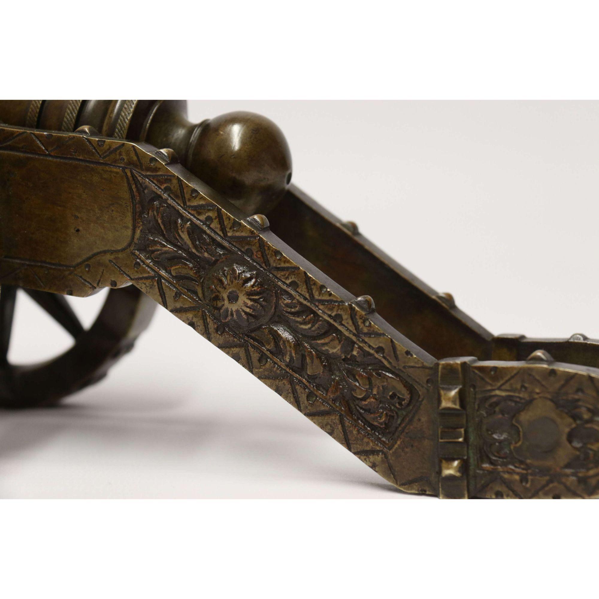19th century French bronze model medieval style cannon, circa 1890 3