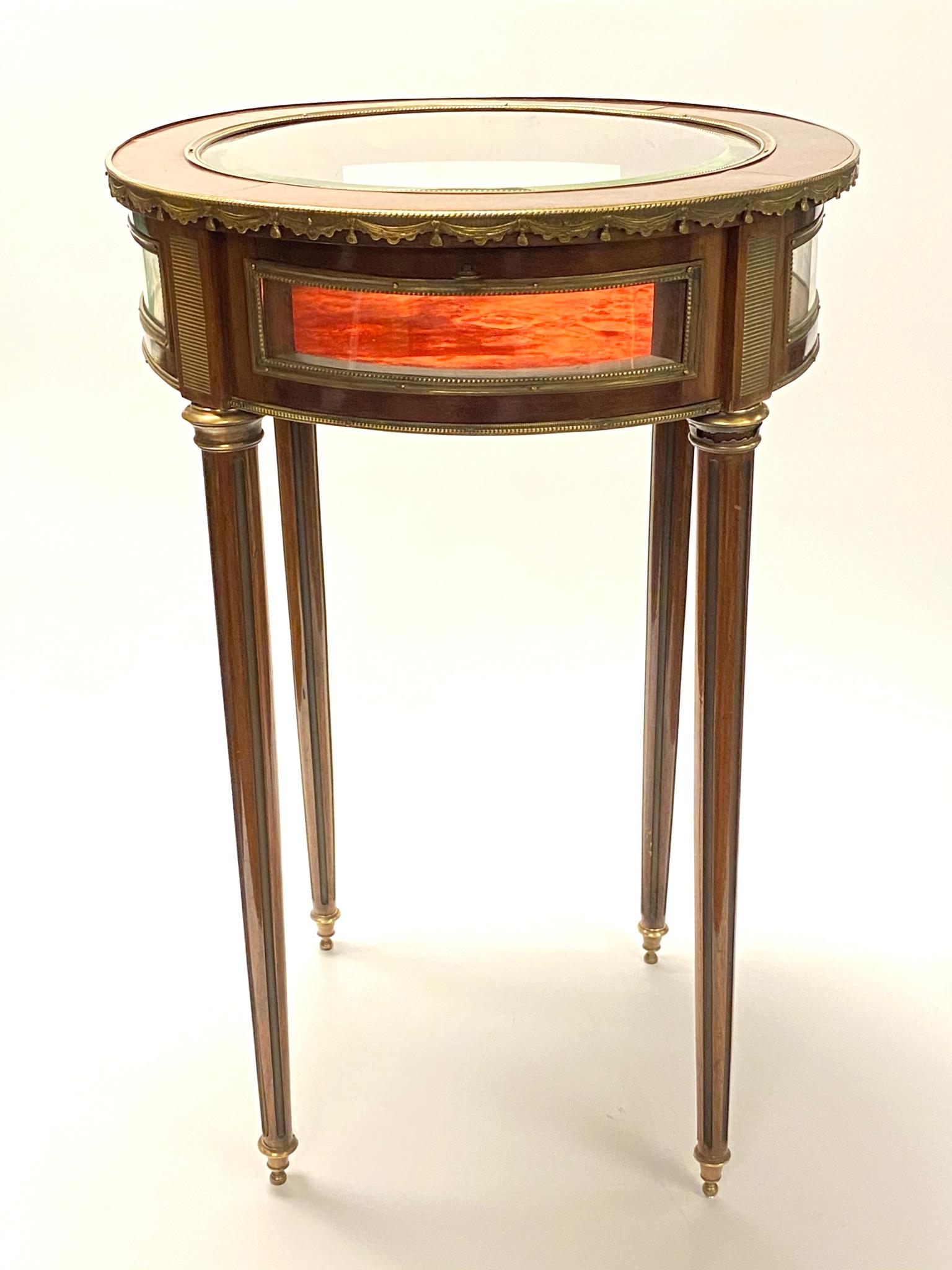 19th Century French Bronze Mounted Mahogany Curio Table In Good Condition For Sale In New York, NY