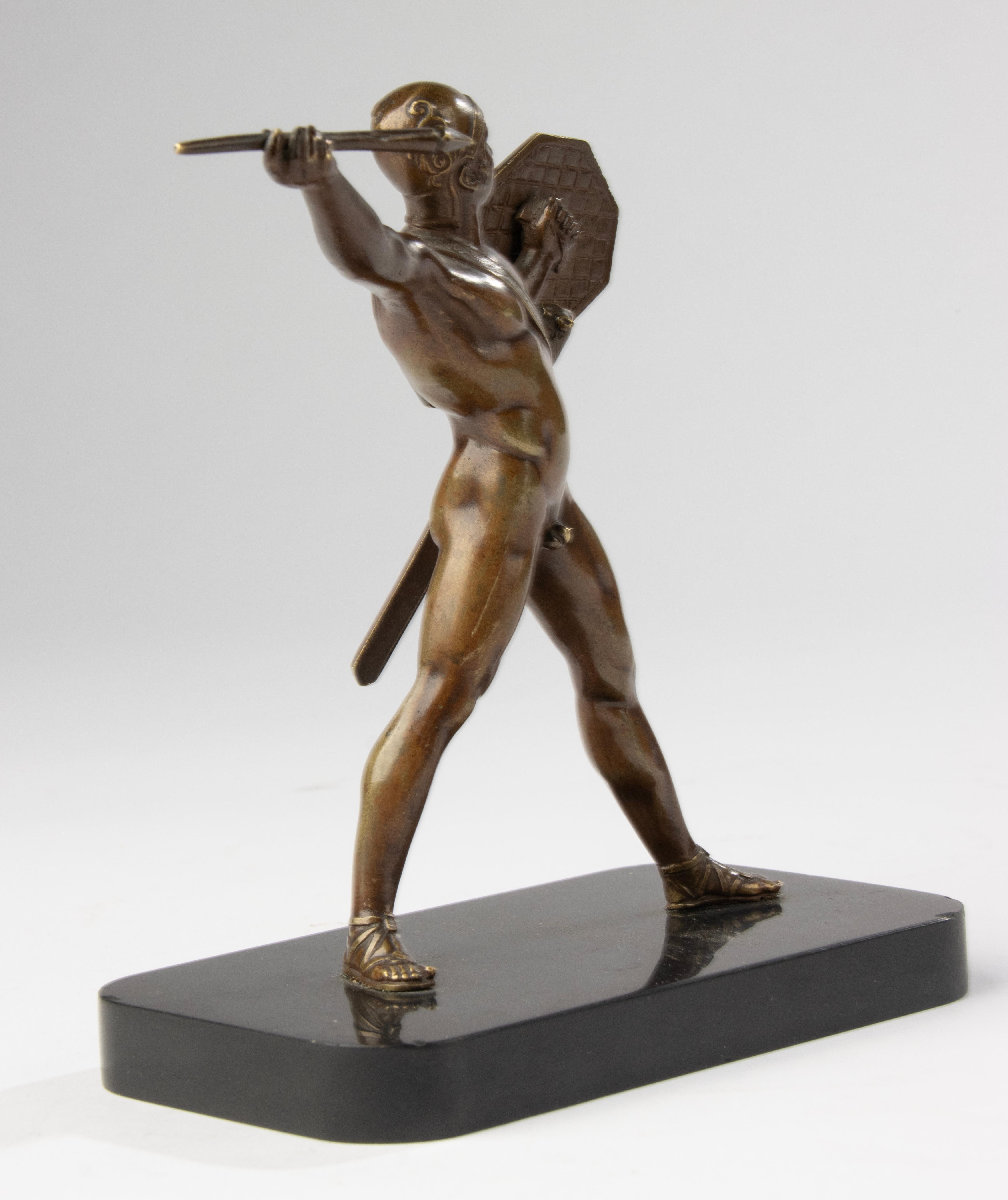 Bronze français du XIXe siècle représentant un guerrier grec classique - Base en marbre en vente 5