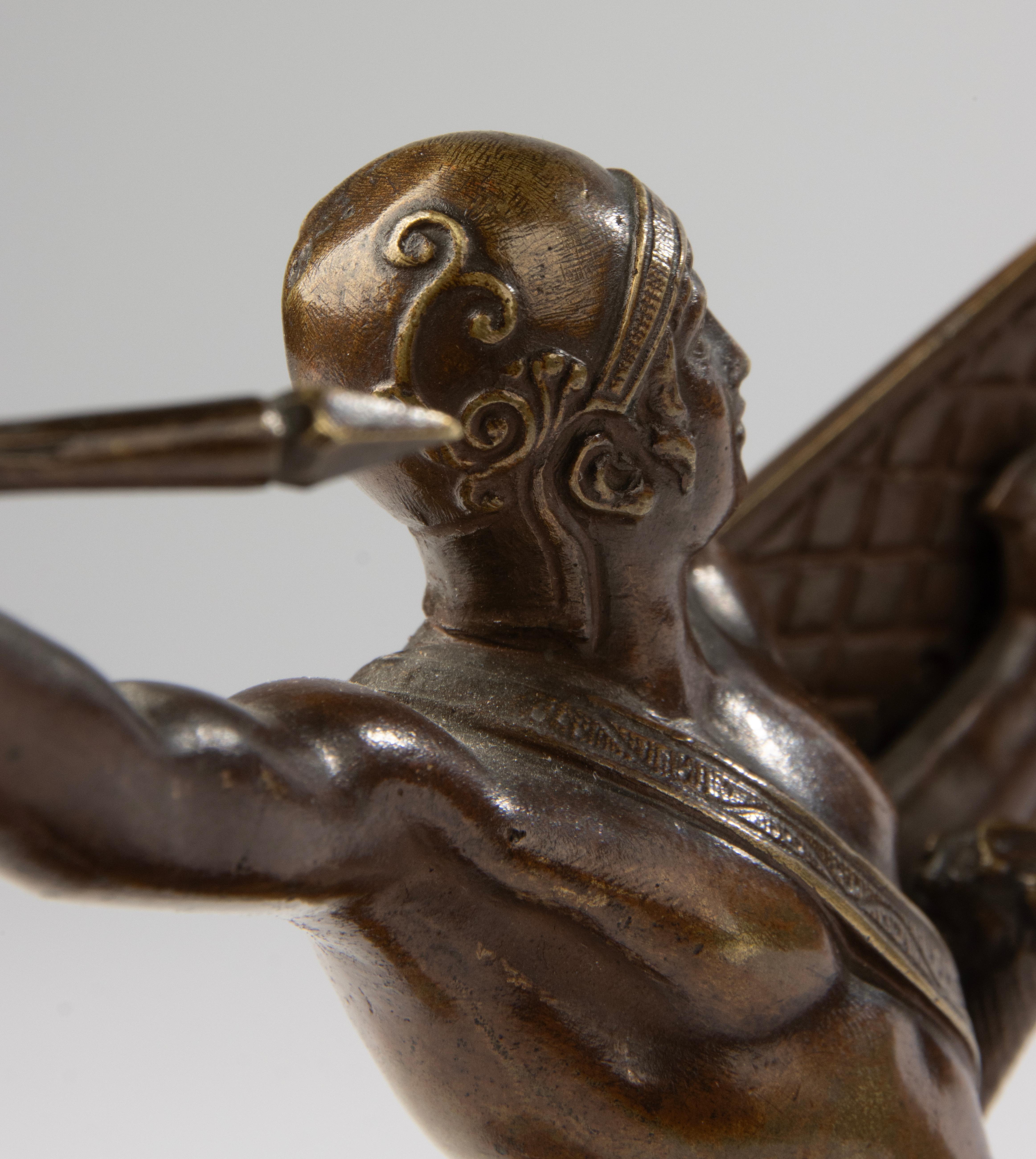 Bronze français du XIXe siècle représentant un guerrier grec classique - Base en marbre en vente 11