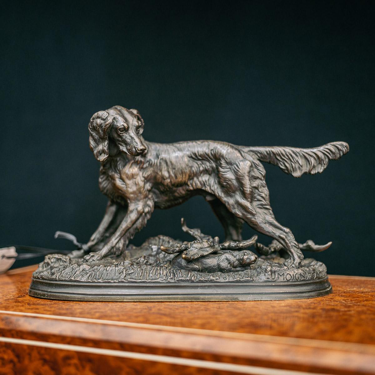 Antique 19th century French bronze by JULES MOIGNIEZ (1835-1894): SETTER WITH HARE, the setter looking back at the hare, crouched under foliage, inscribed to edge of oval base 'J MOIGNIEZ'.

CONDITION
in great condition - no