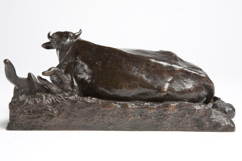19th Century French Bronze Sculpture Depicting a Cow, Signed Fessart In Excellent Condition In Milan, IT