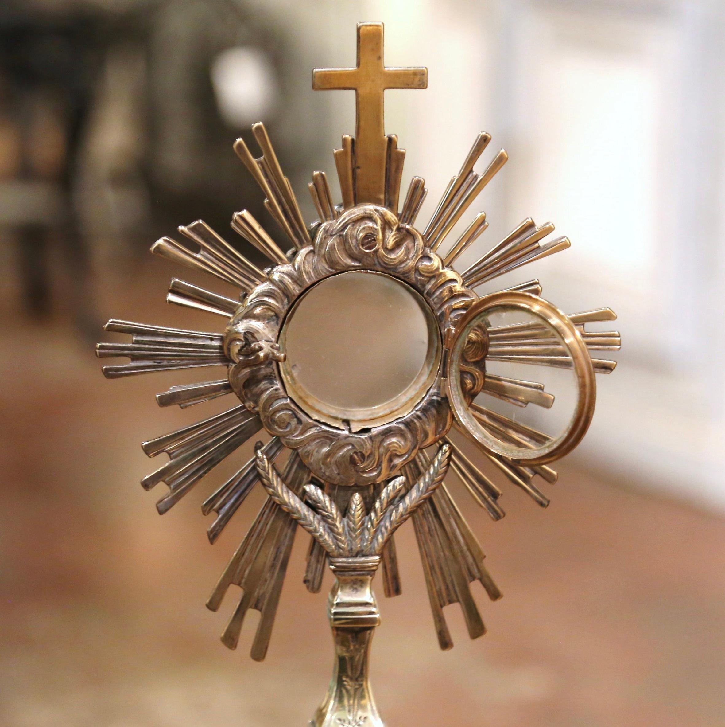 19th Century French Bronze Silvered Catholic Monstrance with Cross & Wheat Decor In Excellent Condition In Dallas, TX