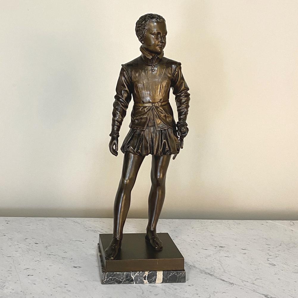 Cette statue en bronze de la Renaissance française du XIXe siècle représentant un jeune Henri IV est d'après le baron F. J. Bosio (français, 1768-1845) et indique une représentation de la période du XVIe siècle. Il s'agit d'une excellente œuvre qui
