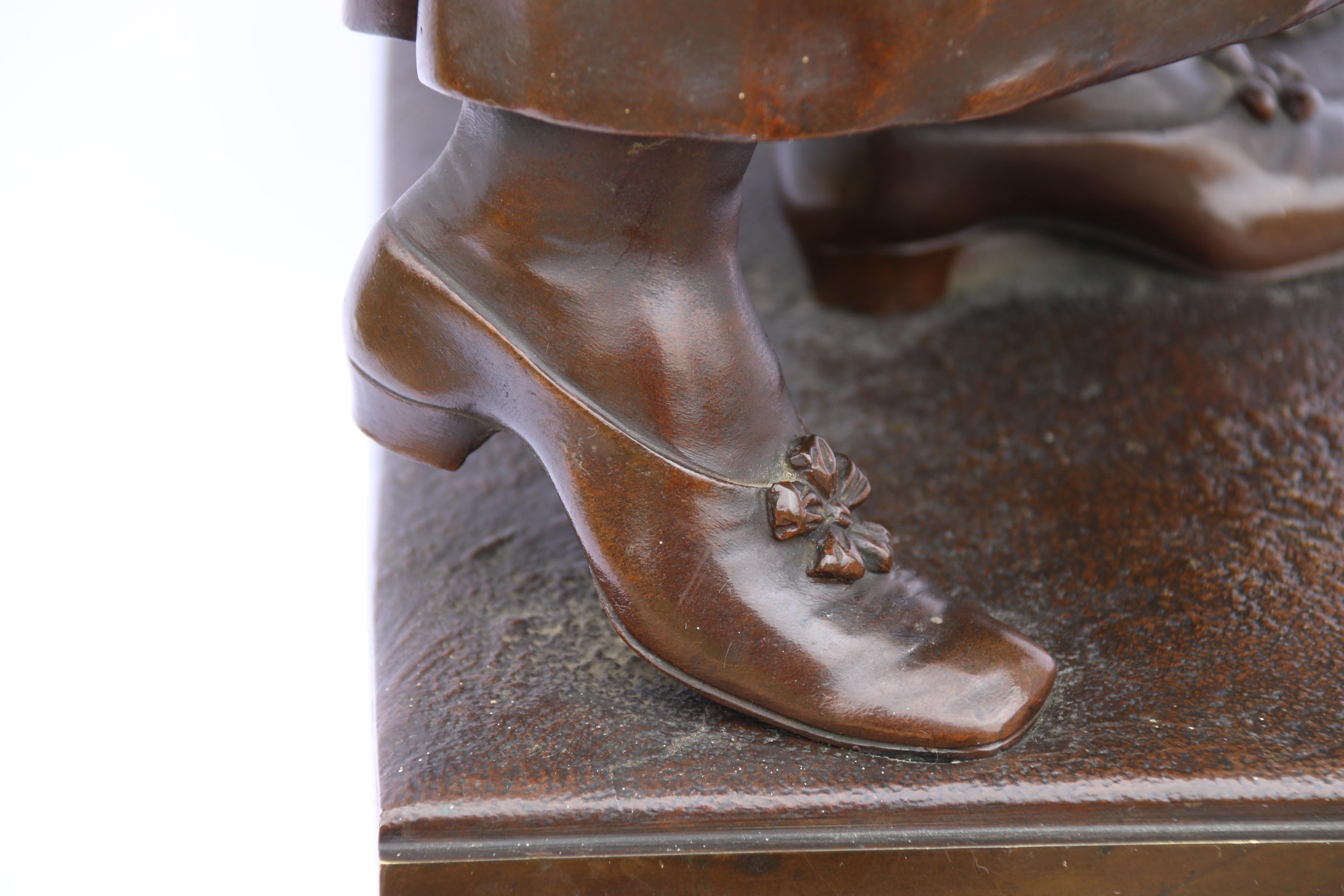 Étude en bronze du XIXe siècle représentant une mère et sa fille par Lucien Madrassi en vente 12