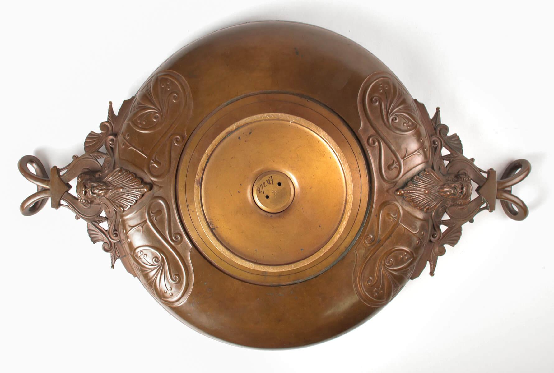 19th Century French Bronze Tazza Dish by Ferdinand Barbedienne In Good Condition For Sale In Casteren, Noord-Brabant