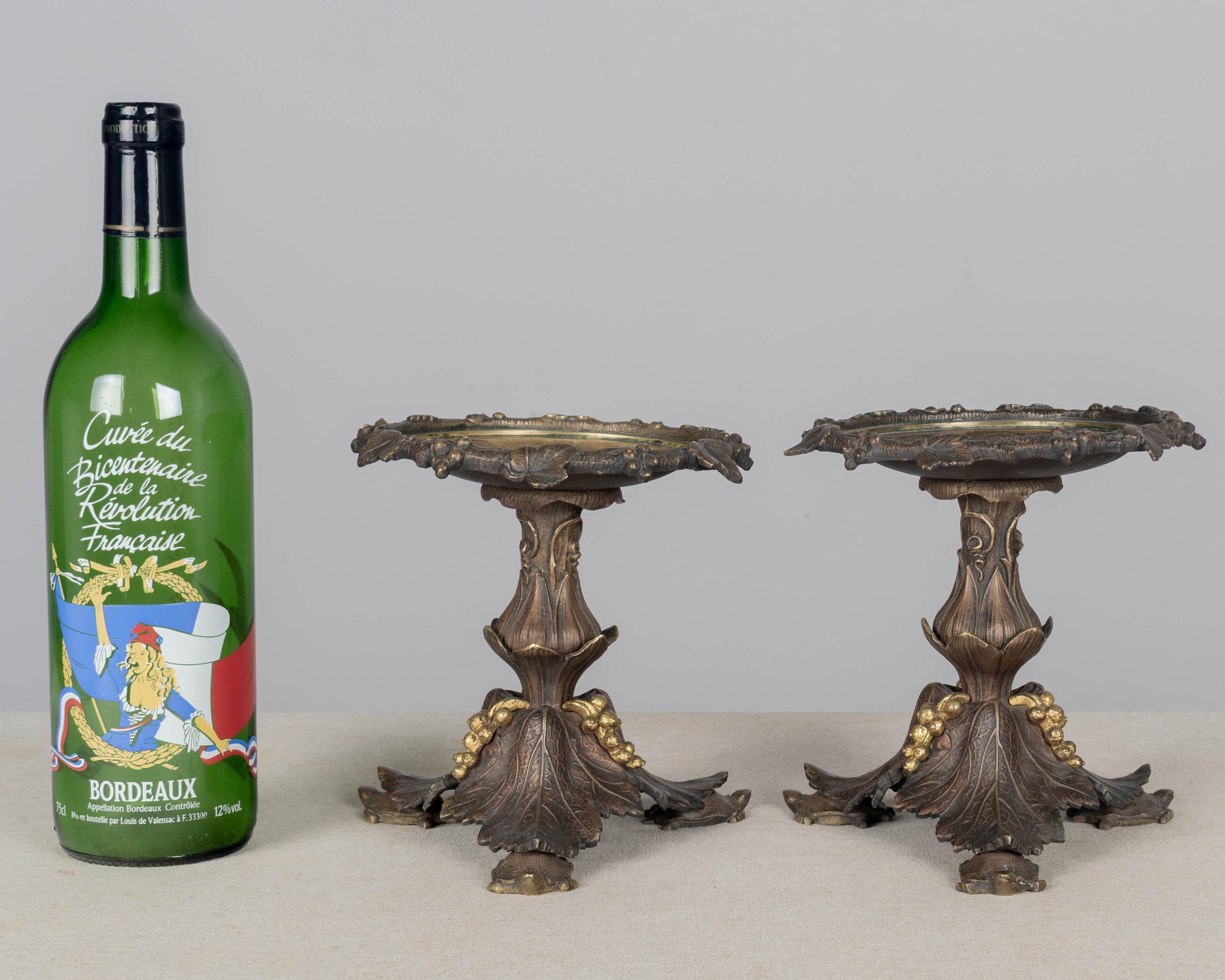 Paire de Tazza en bronze français du 19e siècle Bon état - En vente à Winter Park, FL