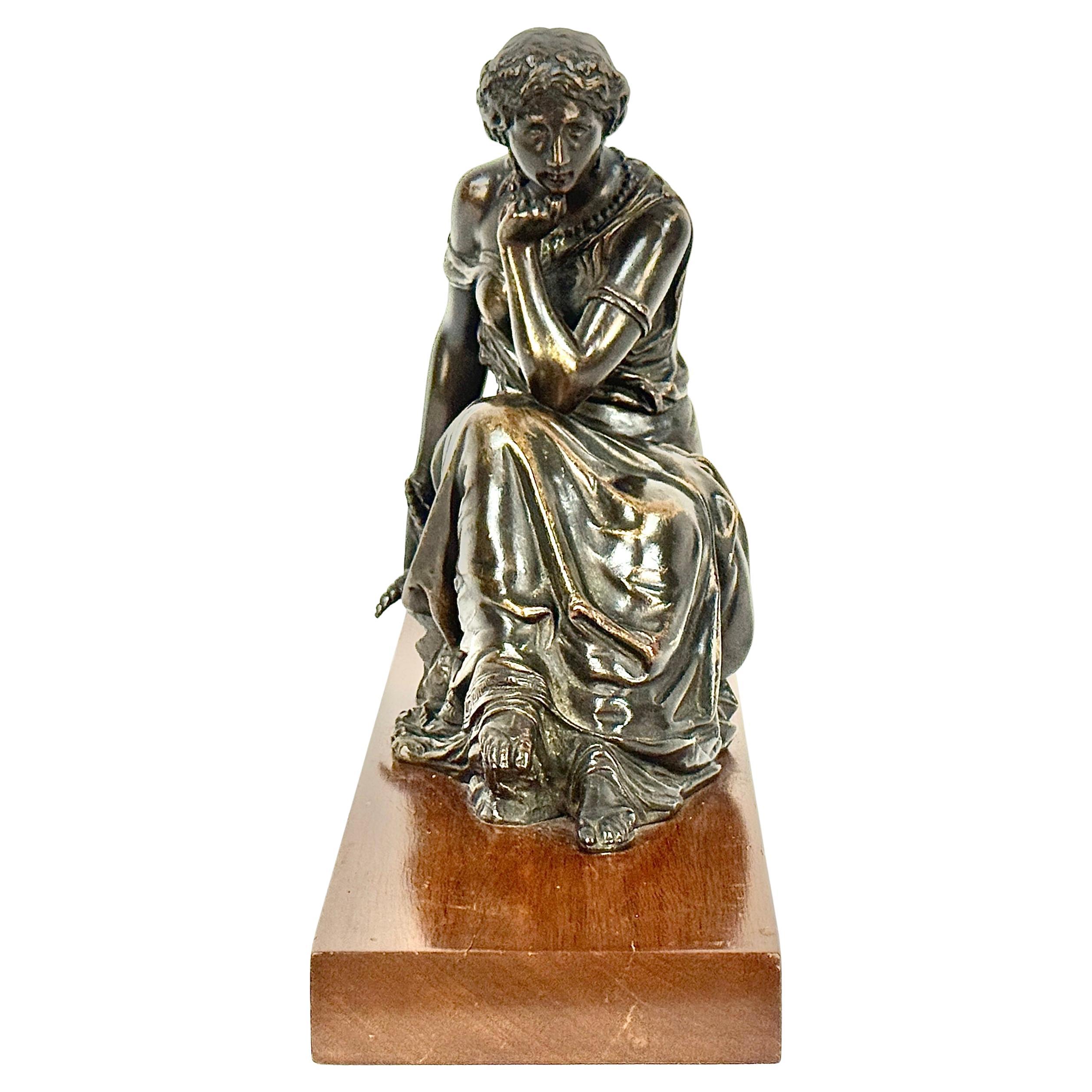 Francese Scultura in bronzo francese del XIX secolo: donna con lira in vendita
