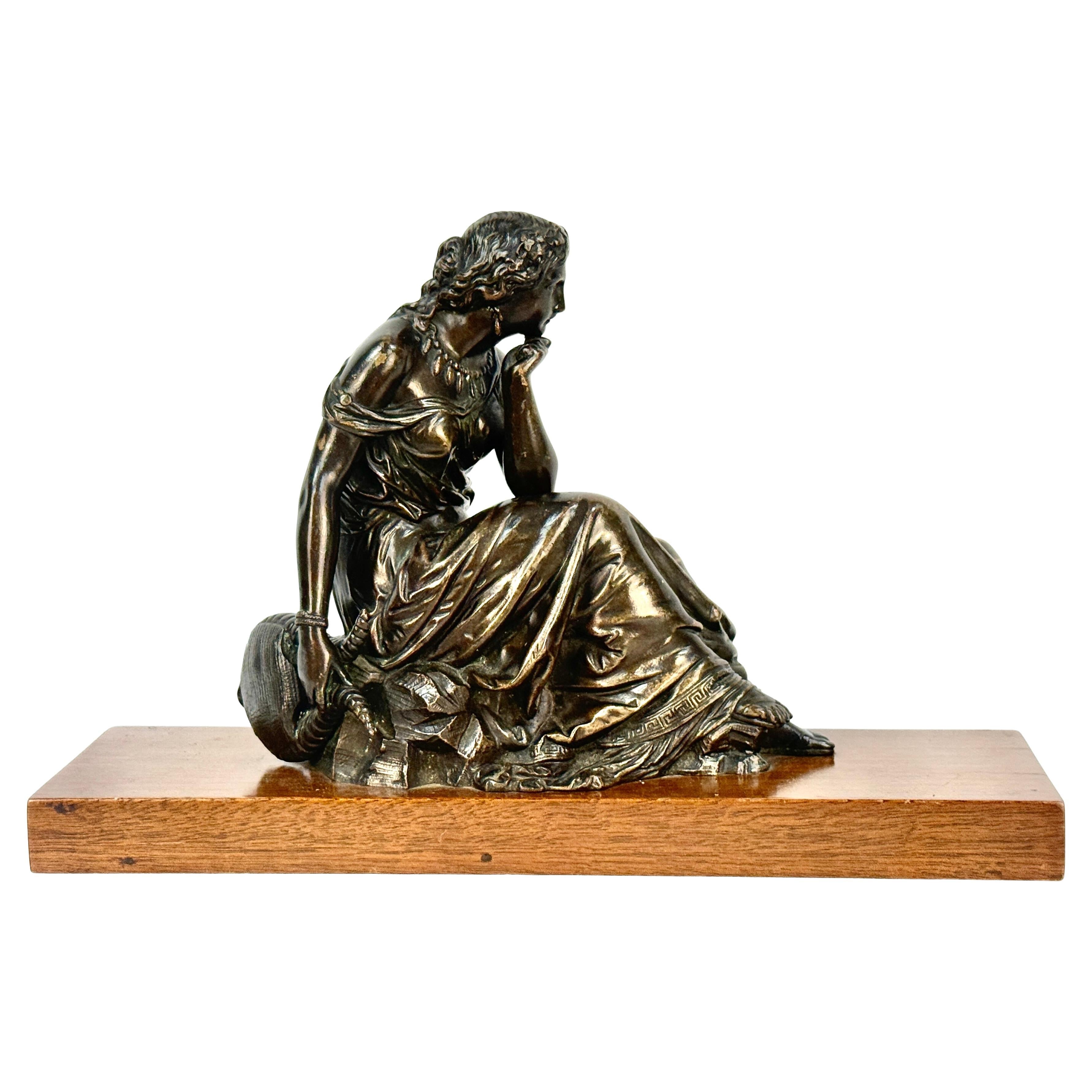 Scultura in bronzo francese del XIX secolo: donna con lira in vendita 3