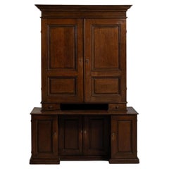 Französischer Schrank aus braunem Holz aus dem 19. Jahrhundert mit originaler Patina, 88 Zoll
