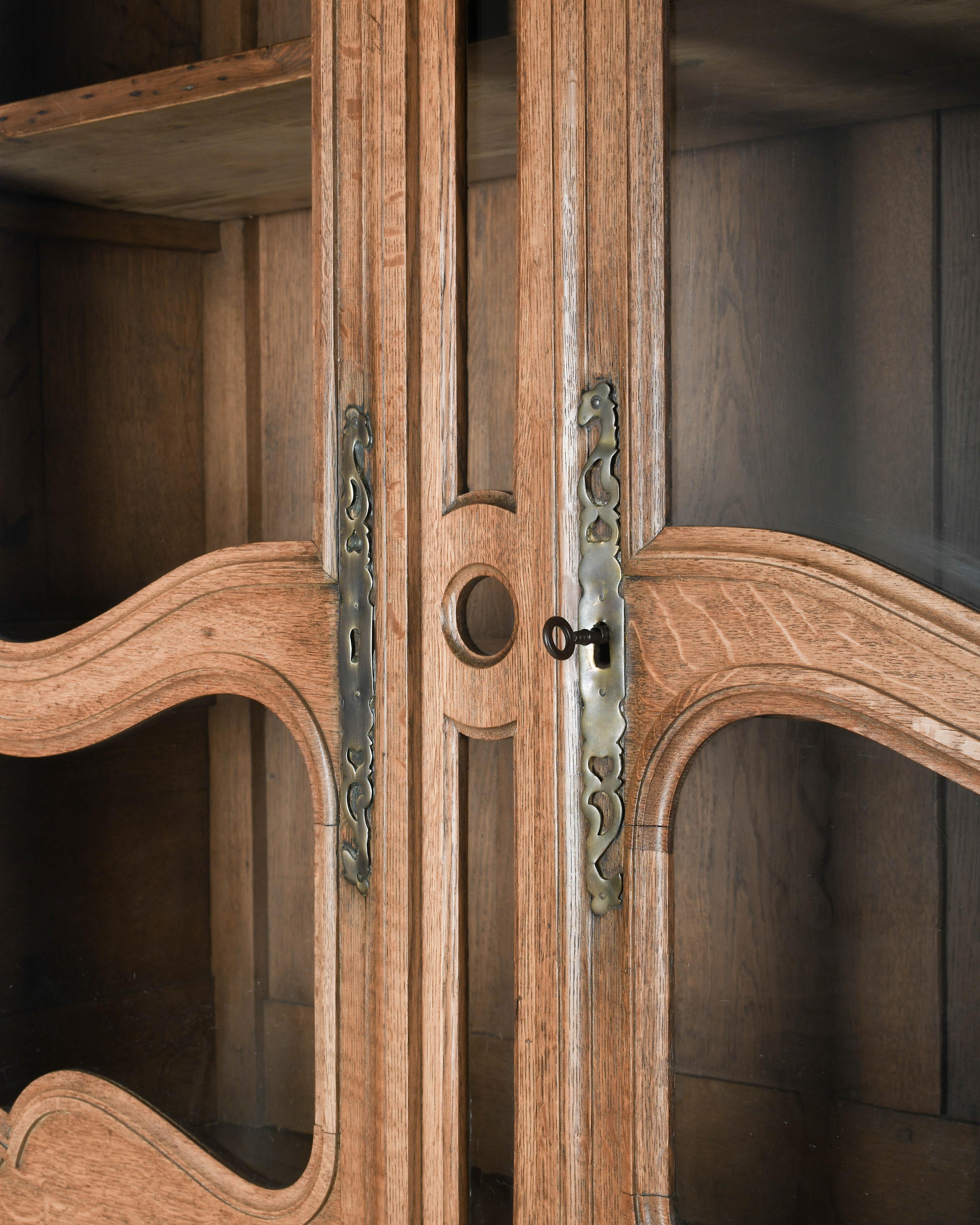 Französisches Buffet a Deux Corps oder Sideboard aus dem 19. Jahrhundert im Angebot 5