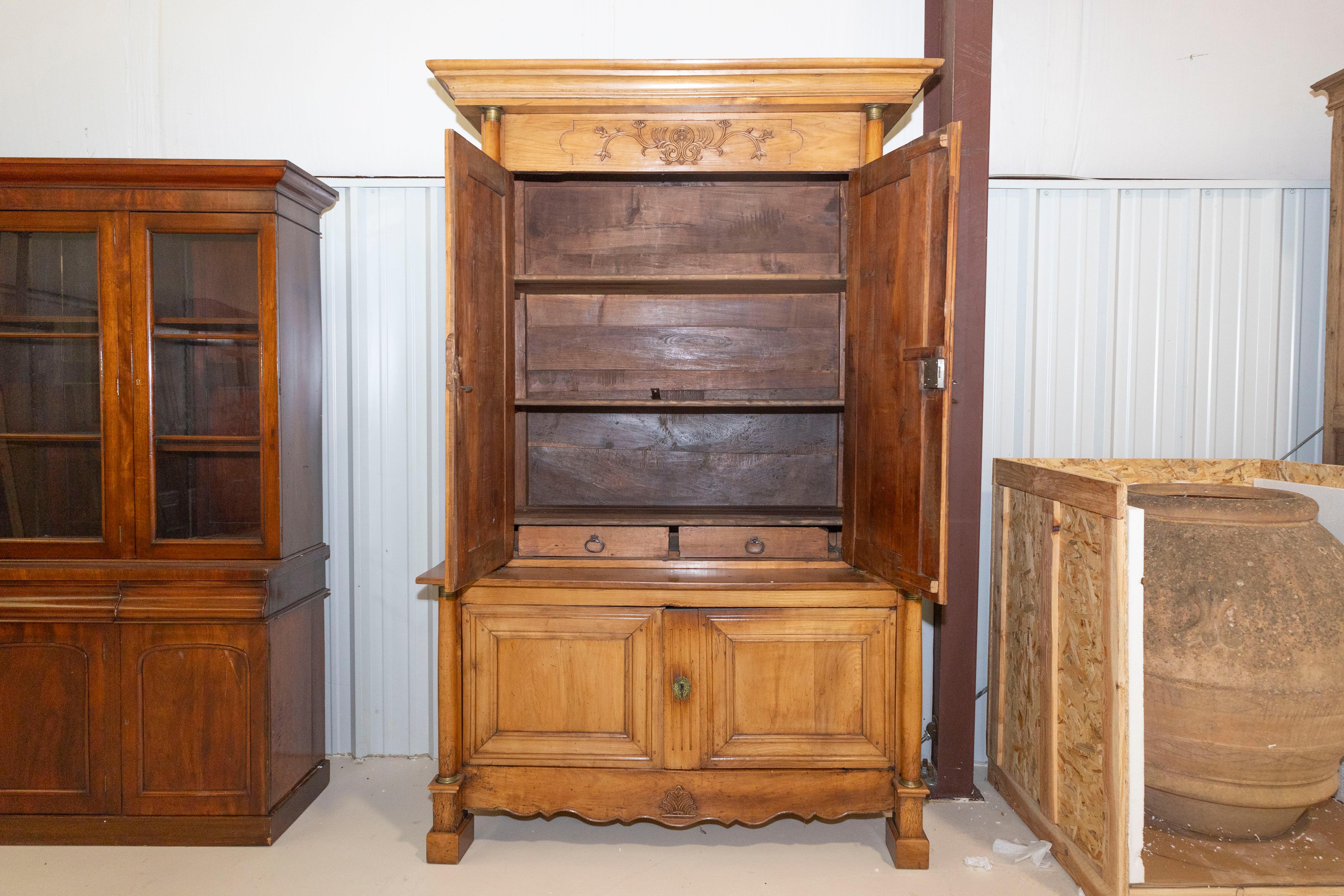 Französisches Buffet Deux Corps des 19. Jahrhunderts im Angebot 2
