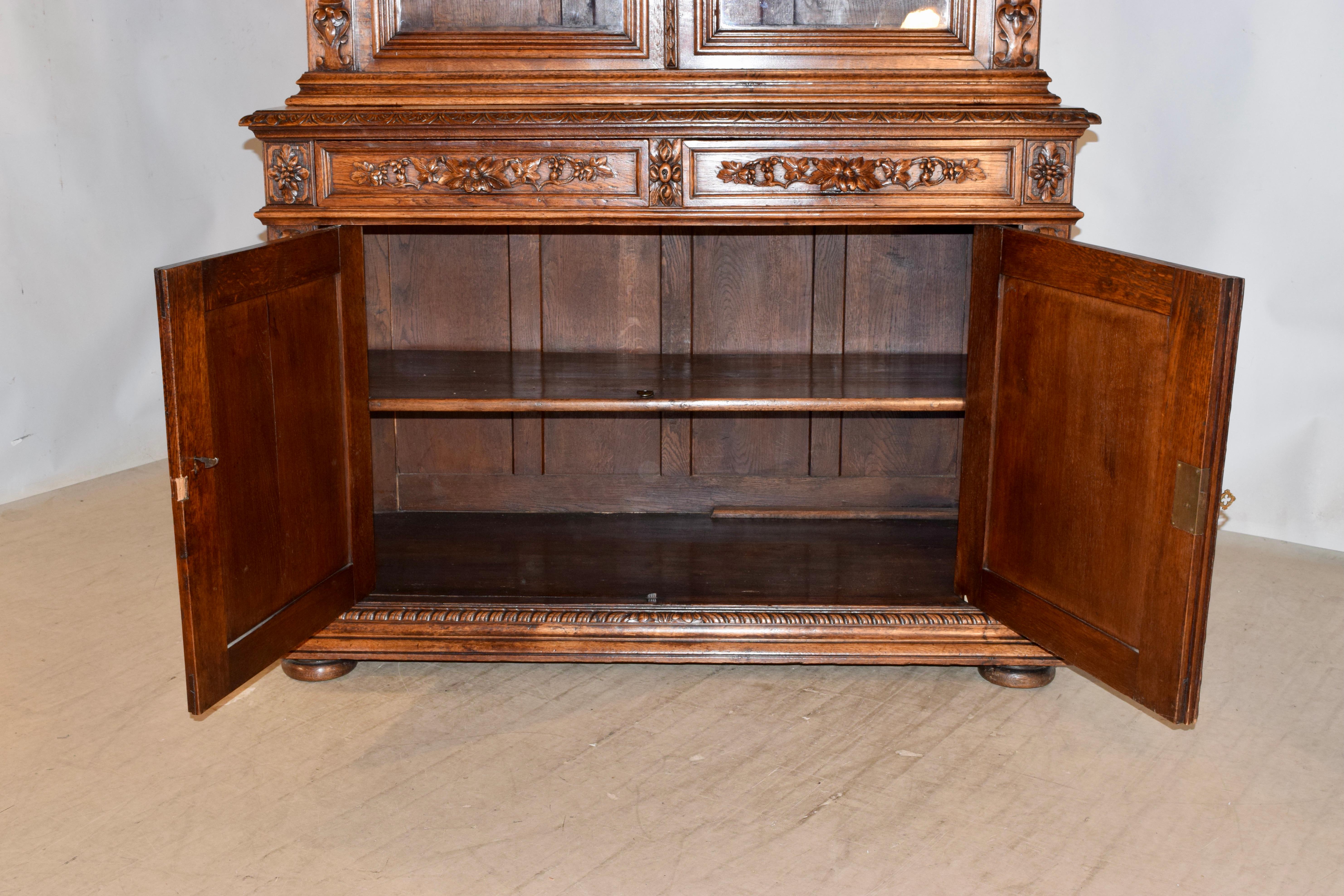 19th Century French Buffet Deux Corps For Sale 4