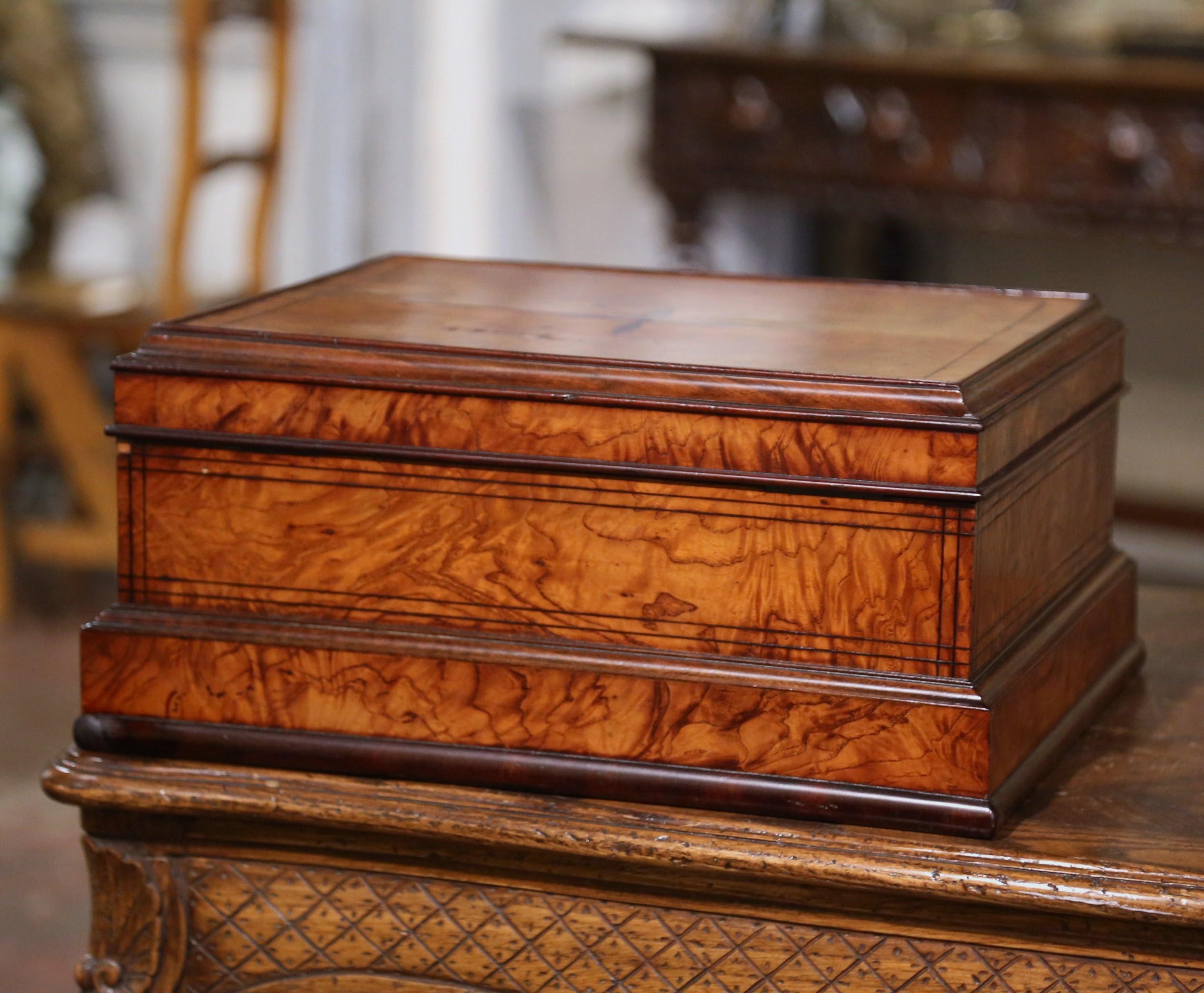 19th Century French Burl Elm Inlaid Jewelry Box with Drawer & Inside Mirror For Sale 10