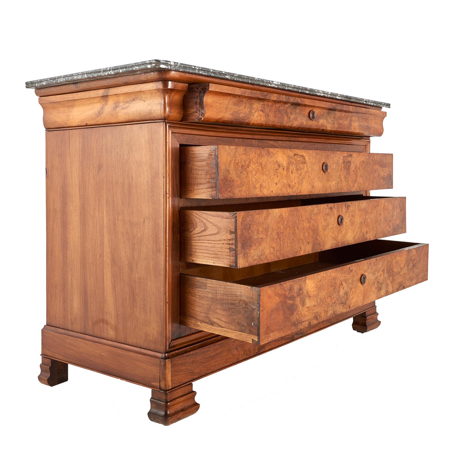 19th Century French Burl Walnut Louis Philippe Commode In Excellent Condition In Vancouver, British Columbia