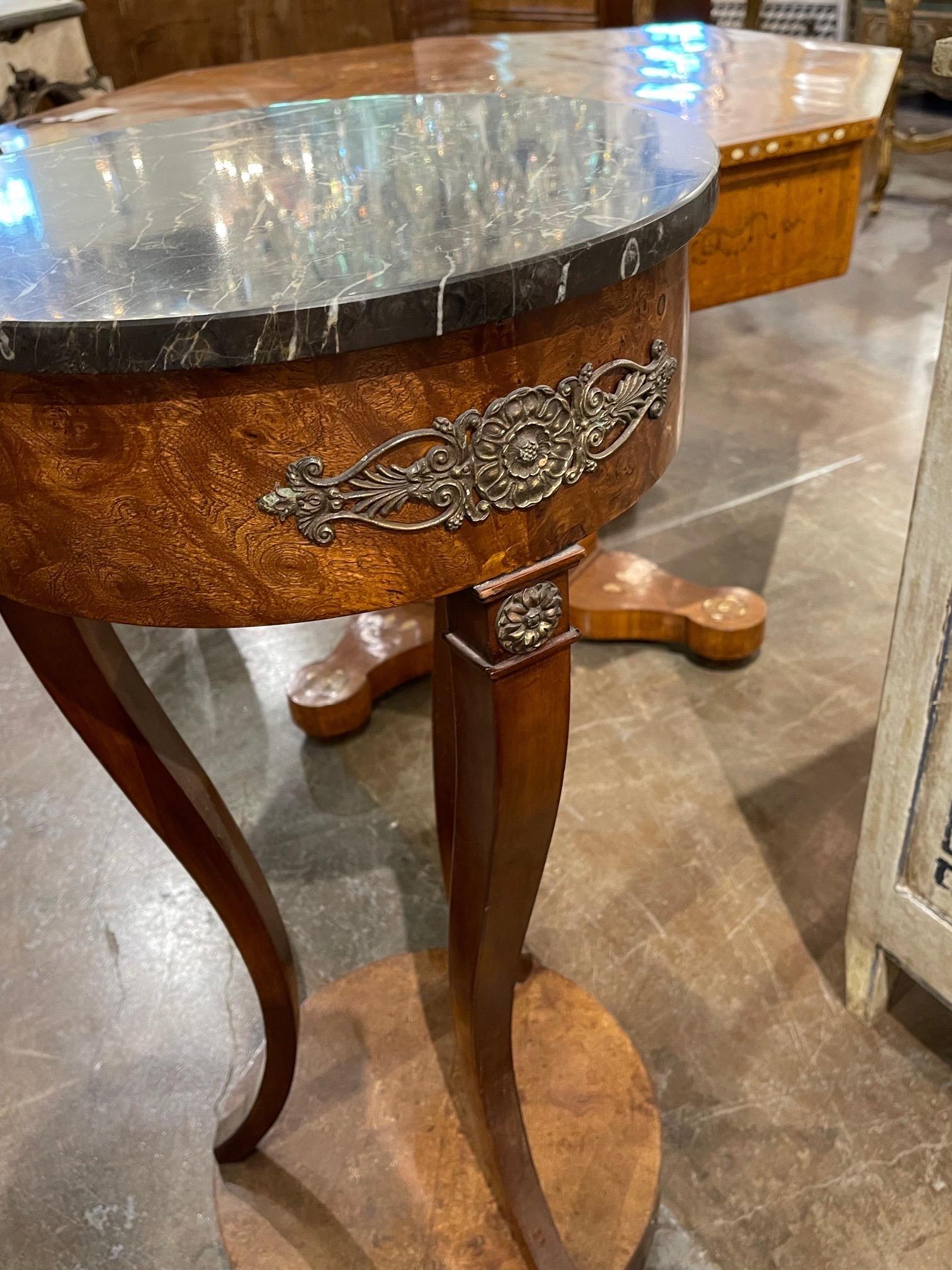 19th Century French Burl Walnut Pedestal with Marble Top In Good Condition For Sale In Dallas, TX