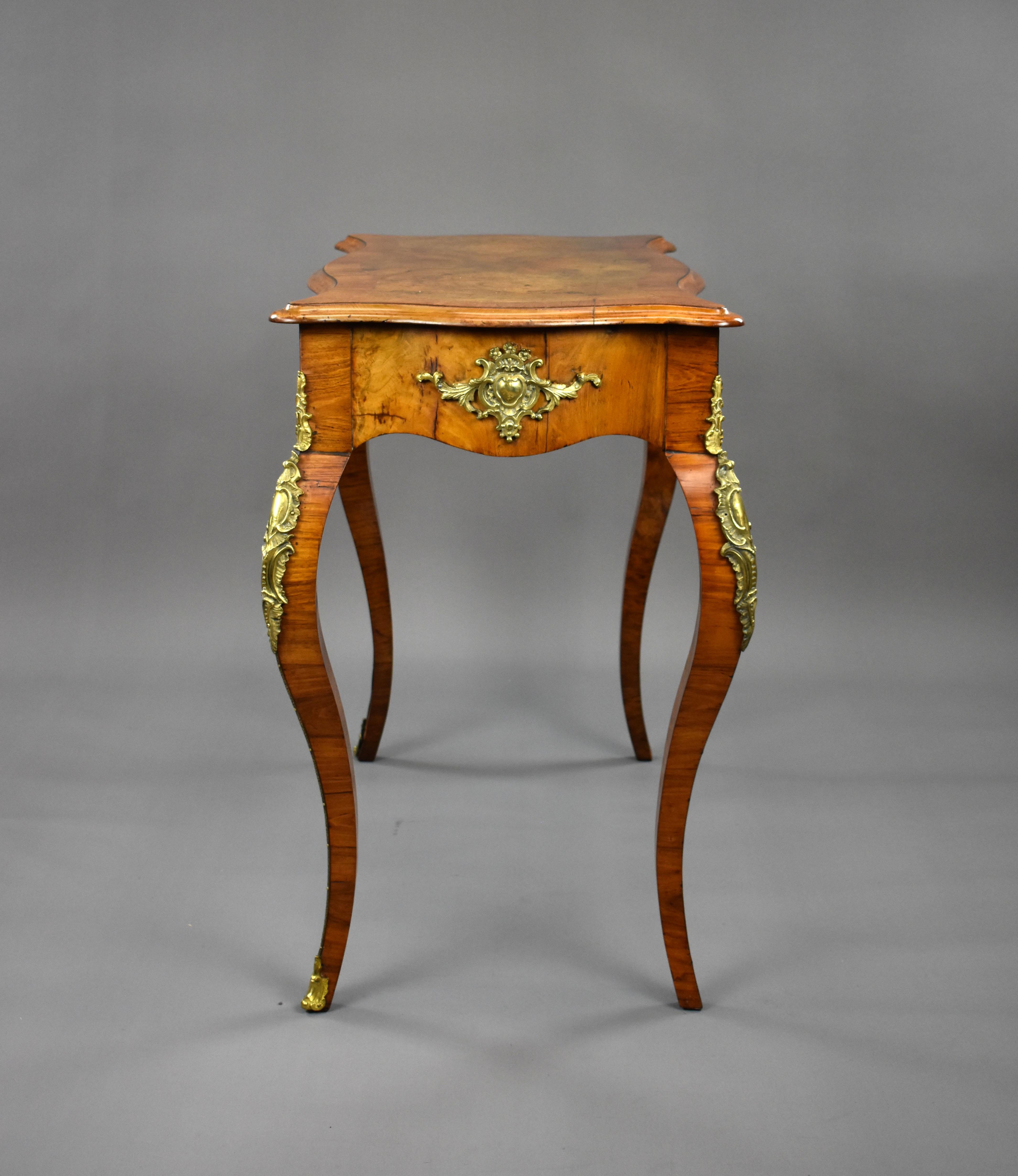 19th Century French Burl Walnut Writing Table For Sale 5