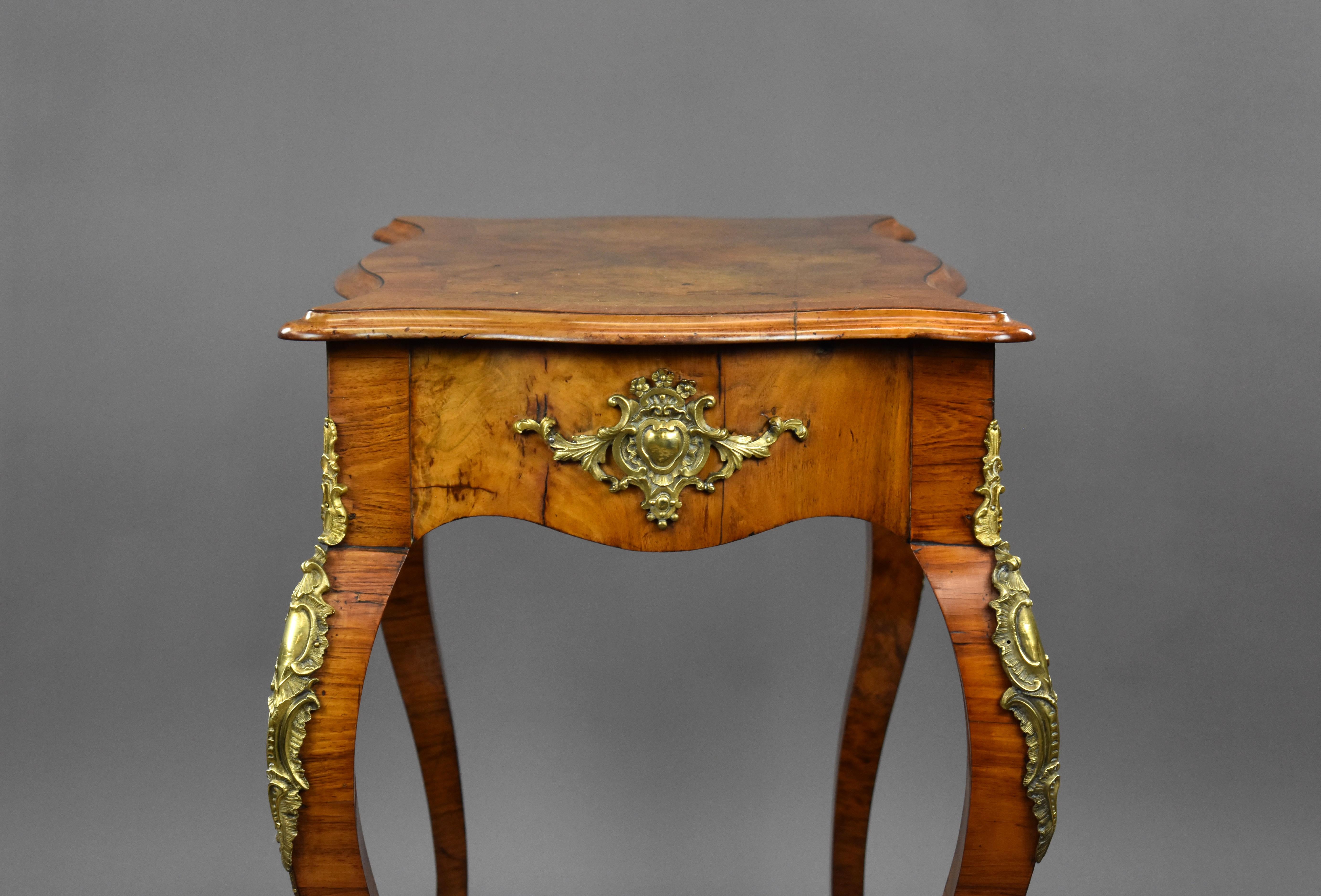 19th Century French Burl Walnut Writing Table For Sale 6