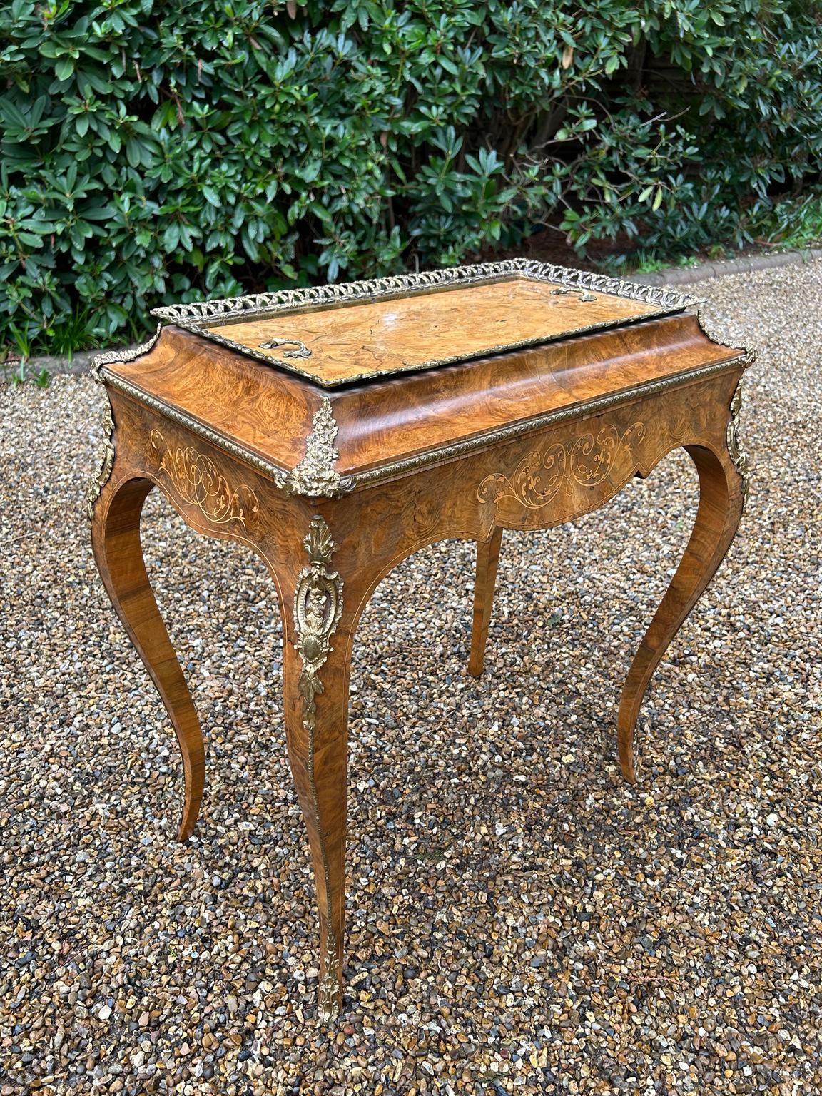 Victorian 19th Century French Burr Walnut and Marquetry Jardiniere