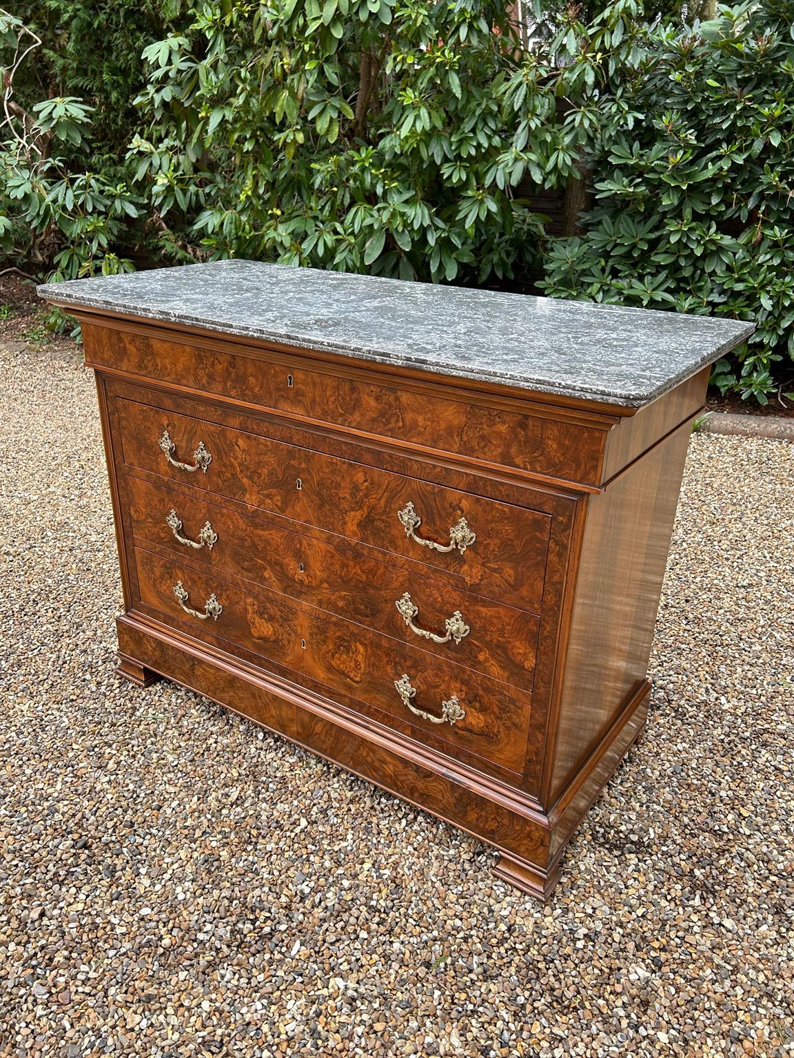 Victorian 19th Century French Burr Walnut Commode / Chest of Drawers with Marble Top