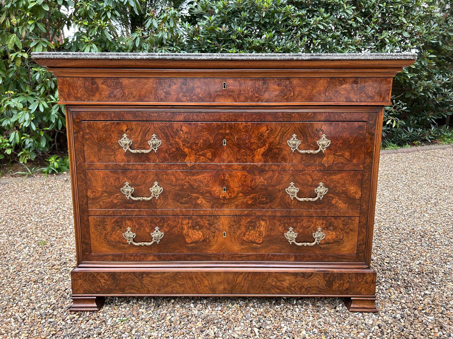 Hand-Crafted 19th Century French Burr Walnut Commode / Chest of Drawers with Marble Top