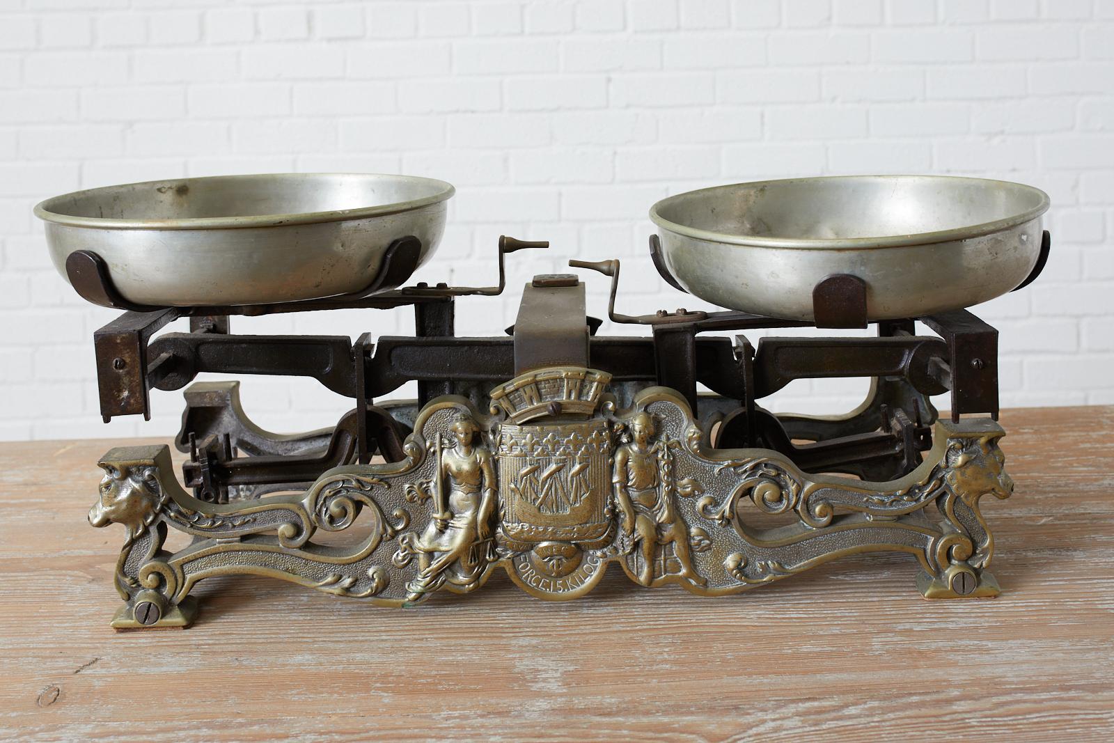19th Century French Butcher Merchants Scale with Bowls 3