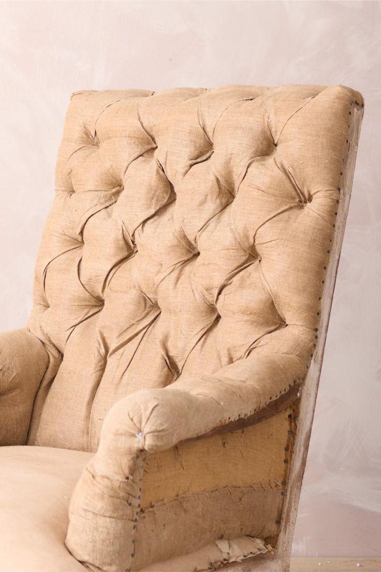 19th century French buttoned square back armchair In Excellent Condition For Sale In Malton, GB