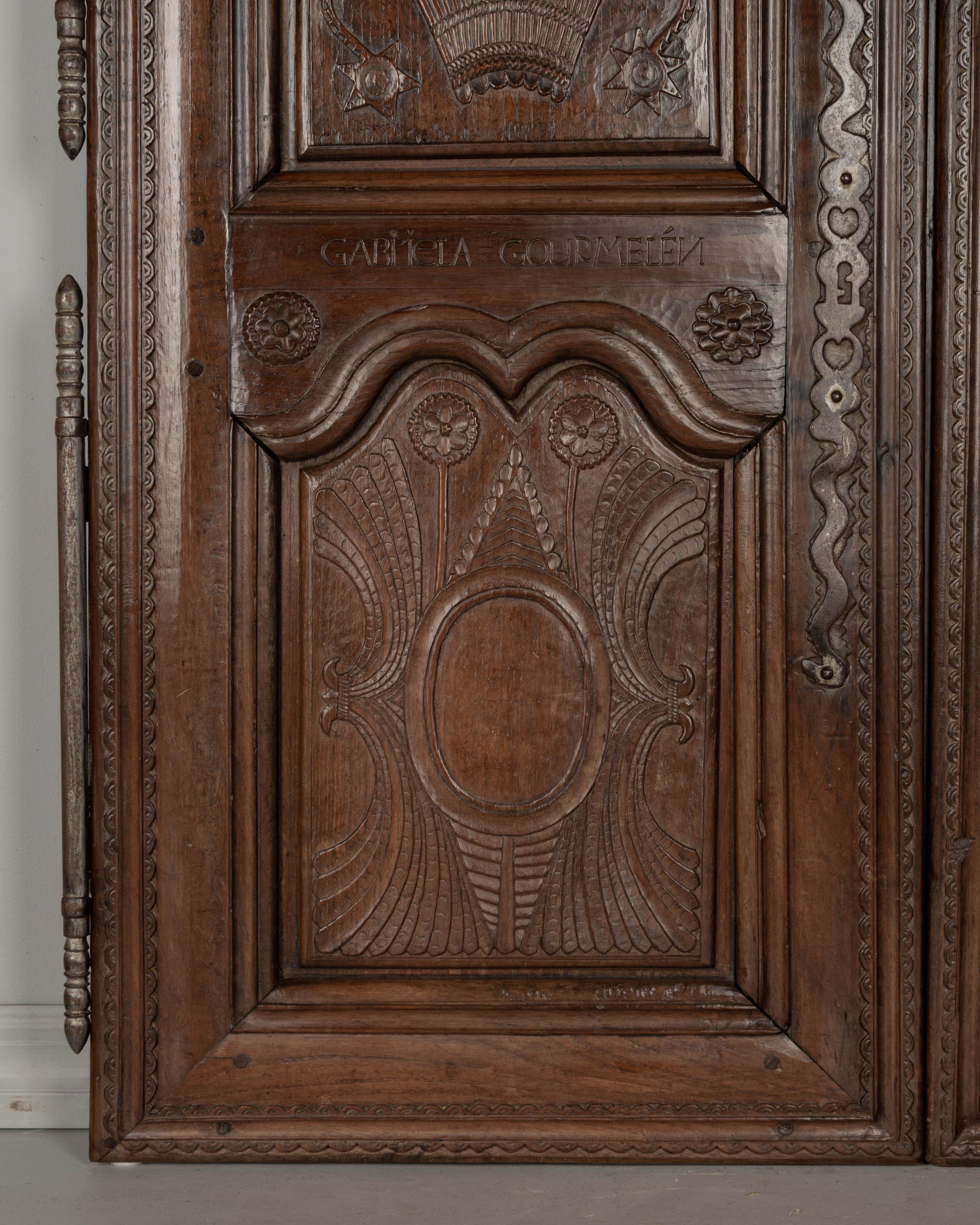 Portes d'armoires françaises du XIXe siècle en vente 1