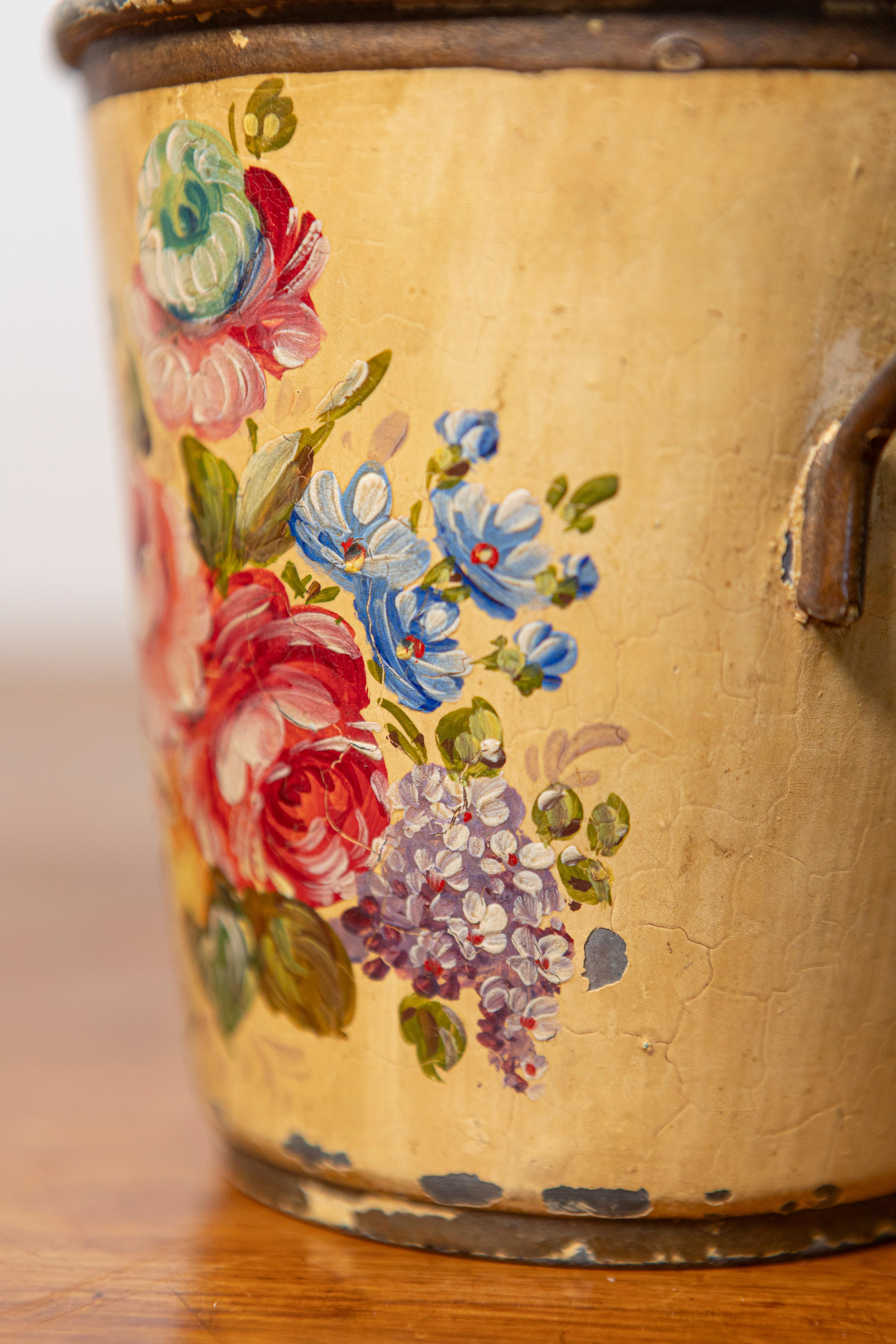 Vaso Cache francese del XIX secolo In condizioni buone in vendita a Atlanta, GA