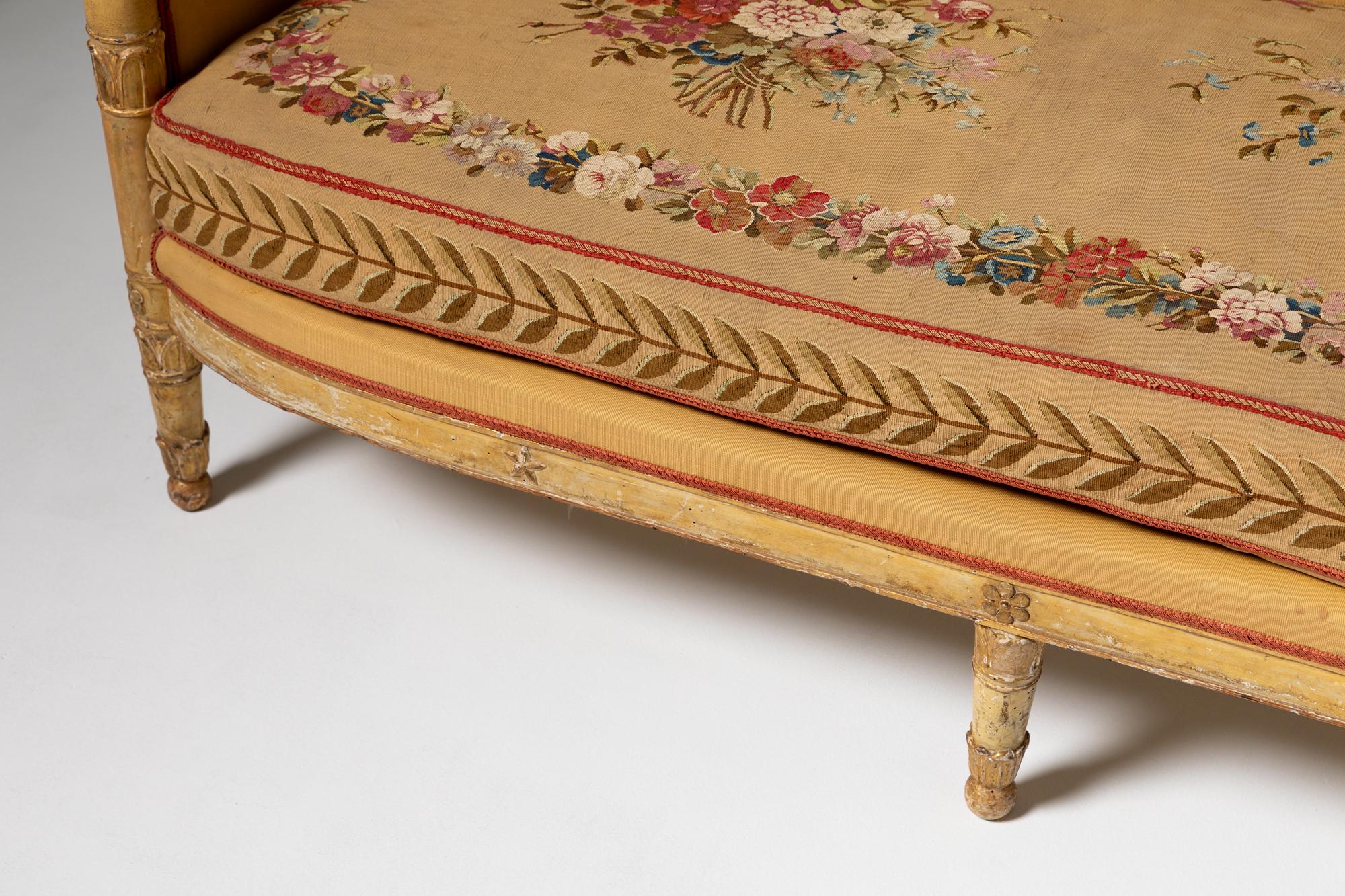 19th Century French Canapé in Carved and Painted Wood For Sale 1
