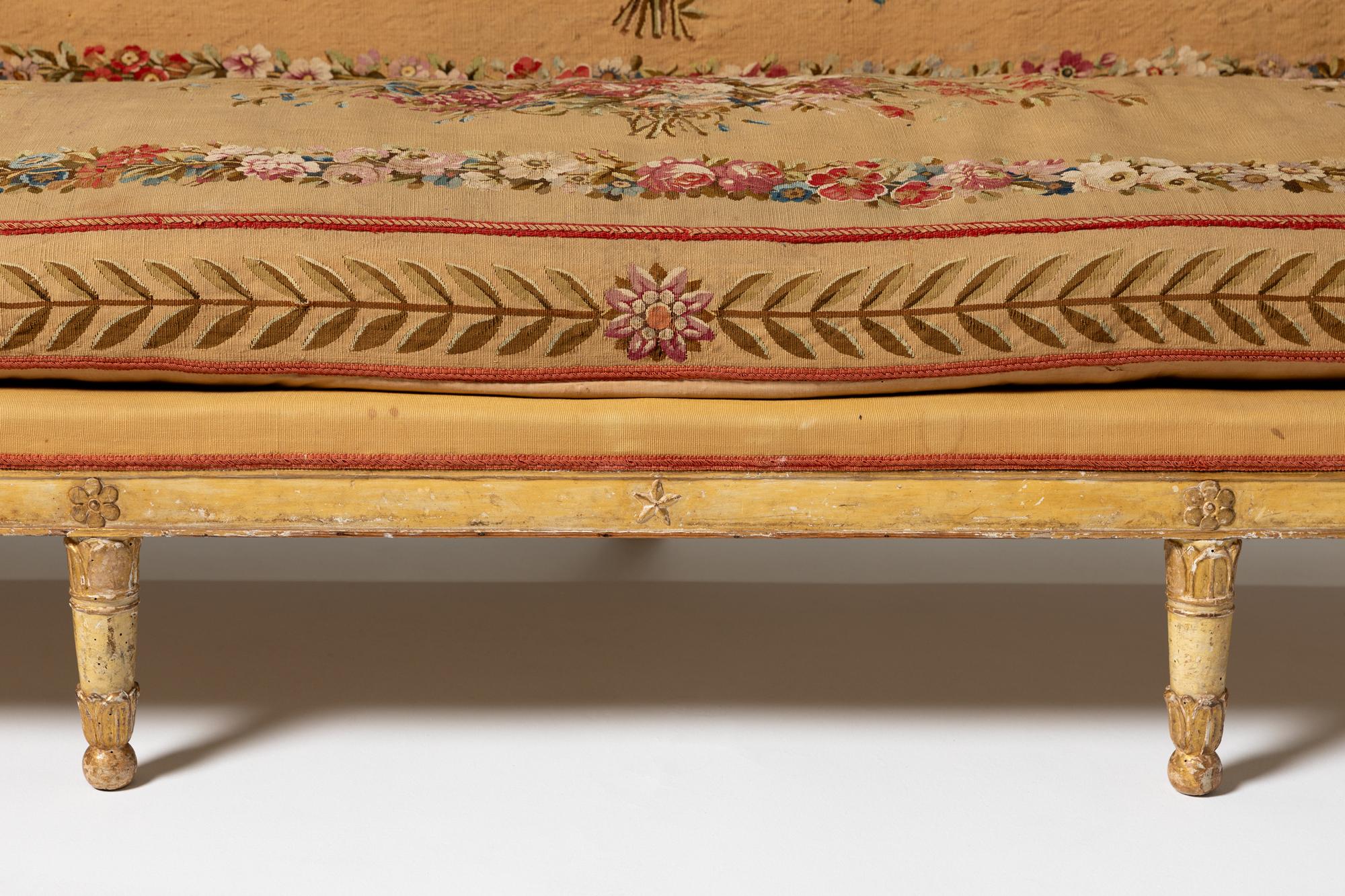 19th Century French Canapé in Carved and Painted Wood For Sale 2