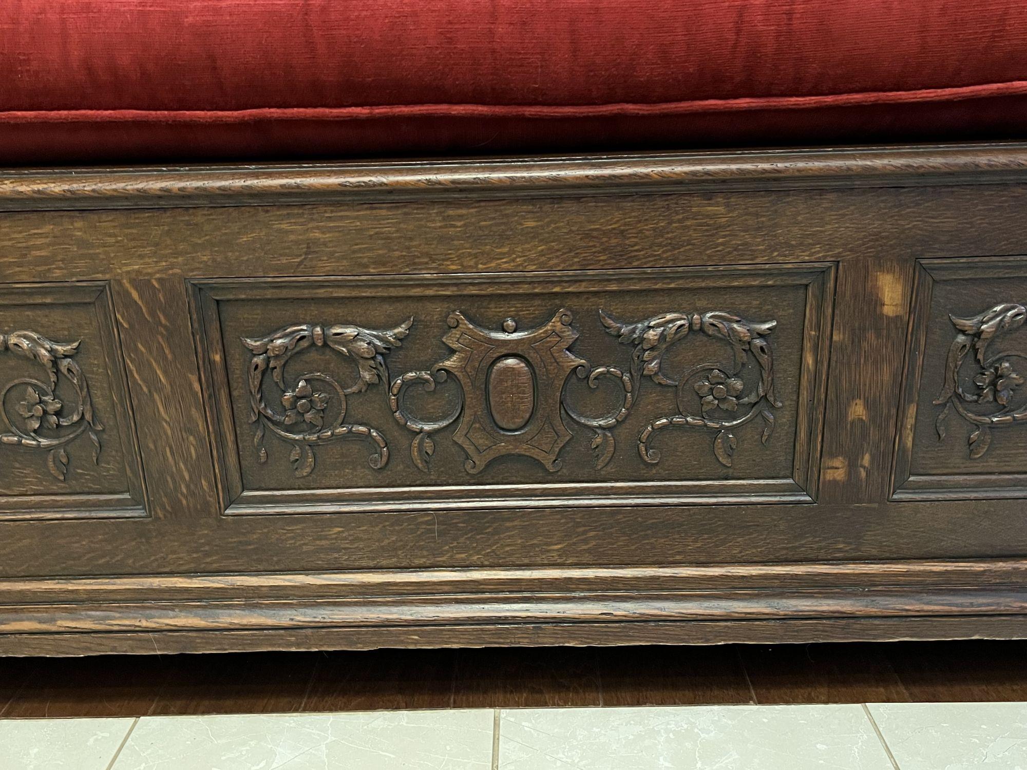 19th Century French Canopy Hall Bench Large Renaissance Cathedral Carved Oak For Sale 15