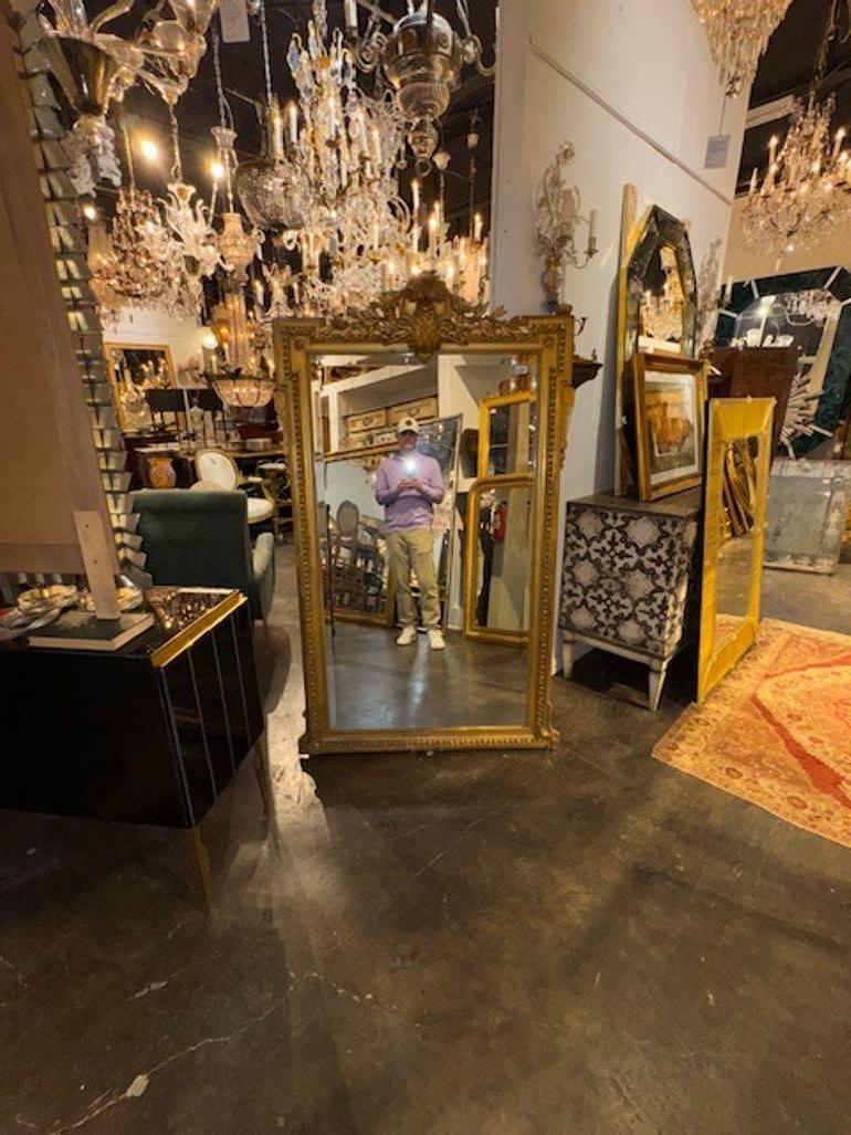 Specchio francese del XIX secolo intagliato e in legno dorato in vendita 1