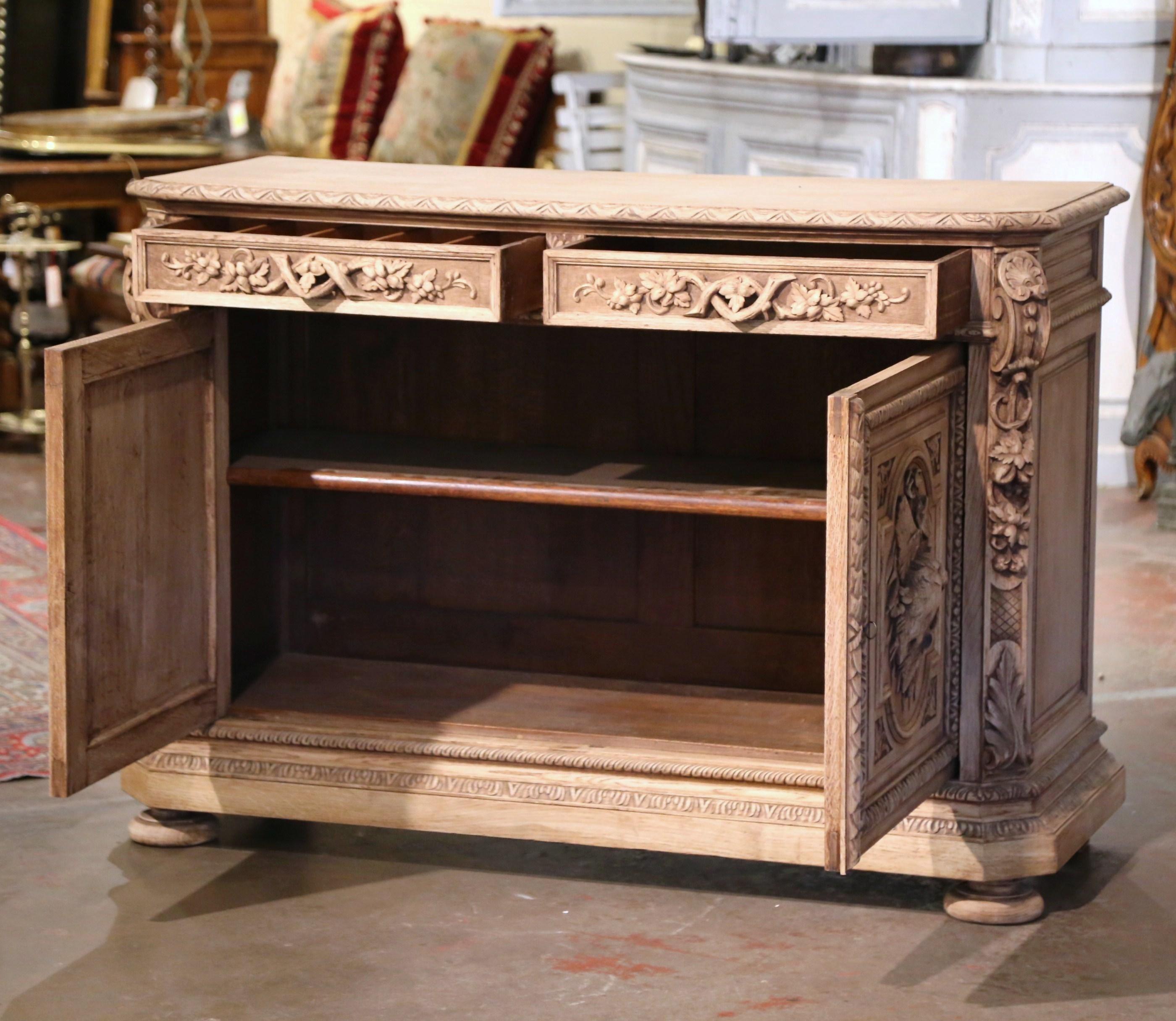 19th Century French Carved Bleached Oak Hunt Cabinet with Bird and Fish Motifs 8