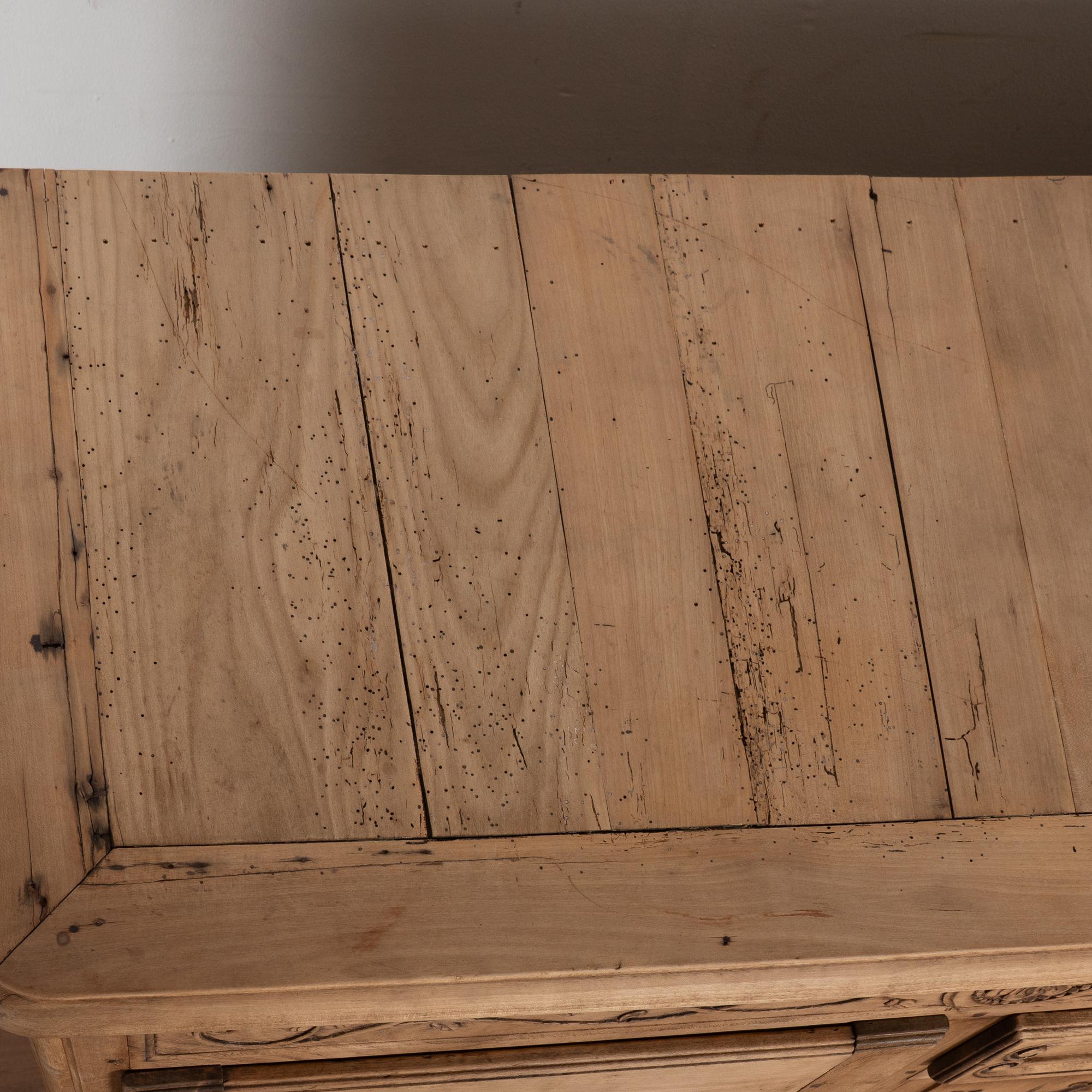 19. Jahrhundert Französisch geschnitzt Bleached Oak Sideboard Buffet im Angebot 1