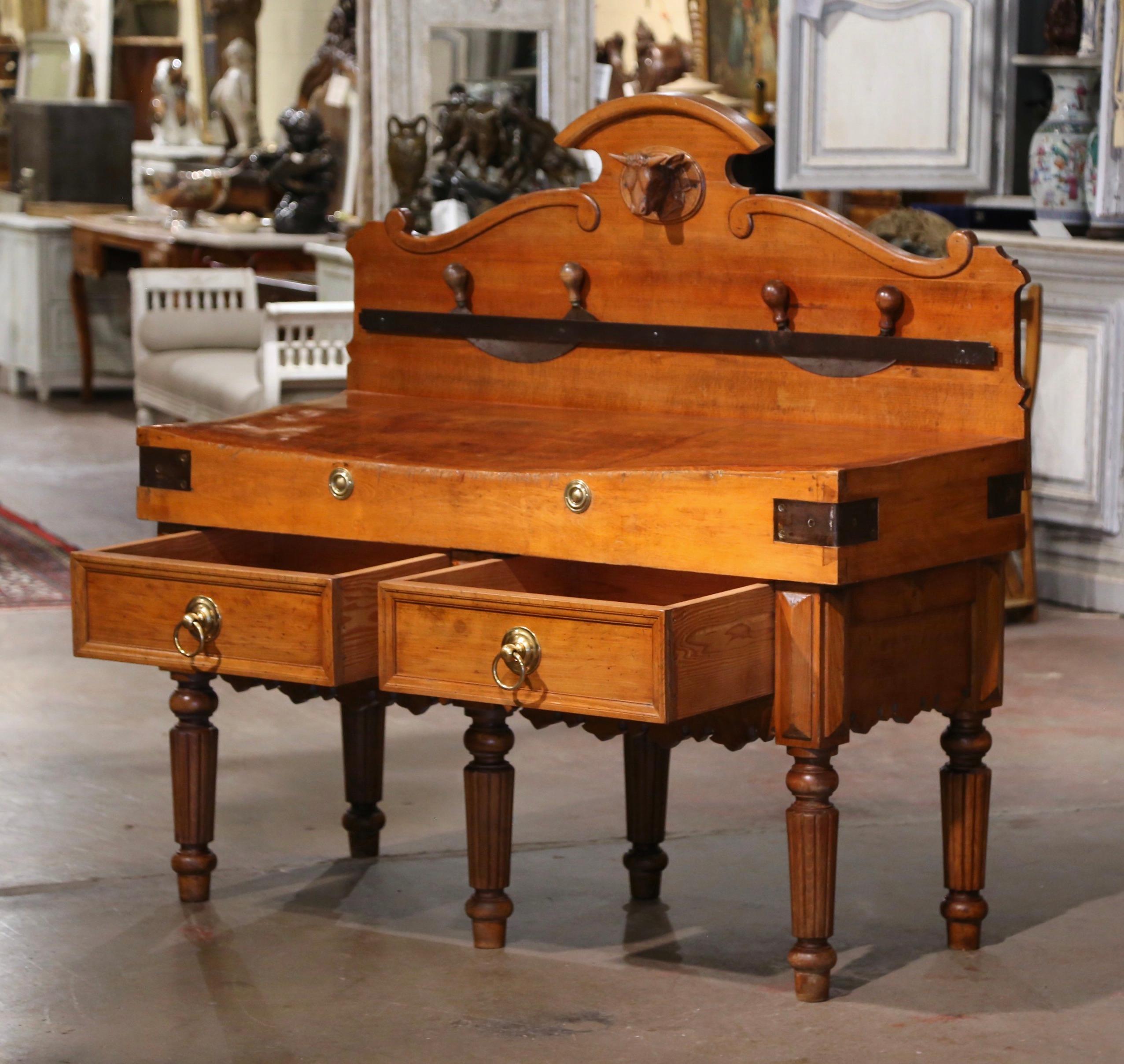 19th Century French Carved Butcher Block with Back, Cow Head and Chopping Knifes For Sale 8