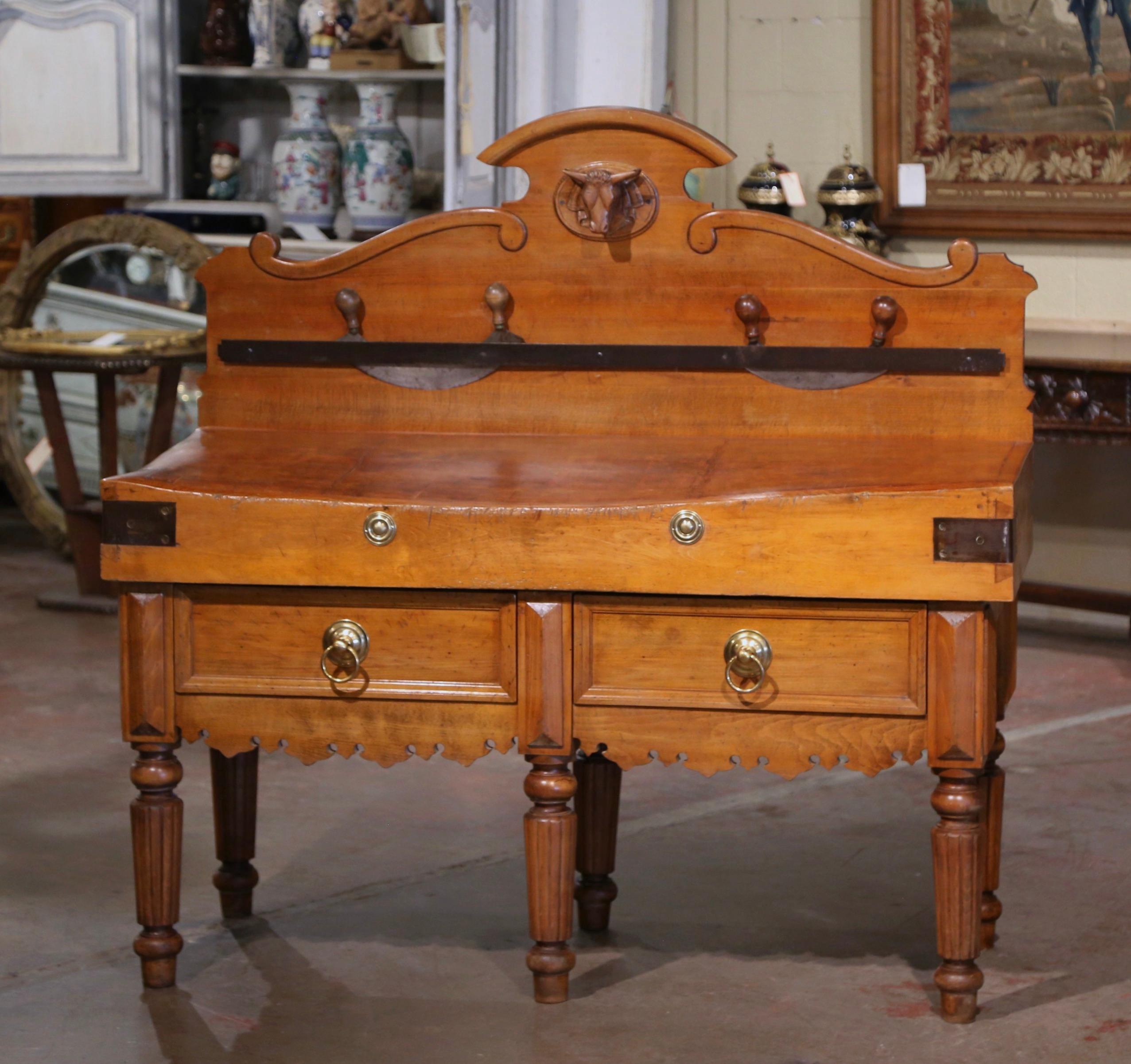 19th Century French Carved Butcher Block with Back, Cow Head and Chopping Knifes For Sale 2