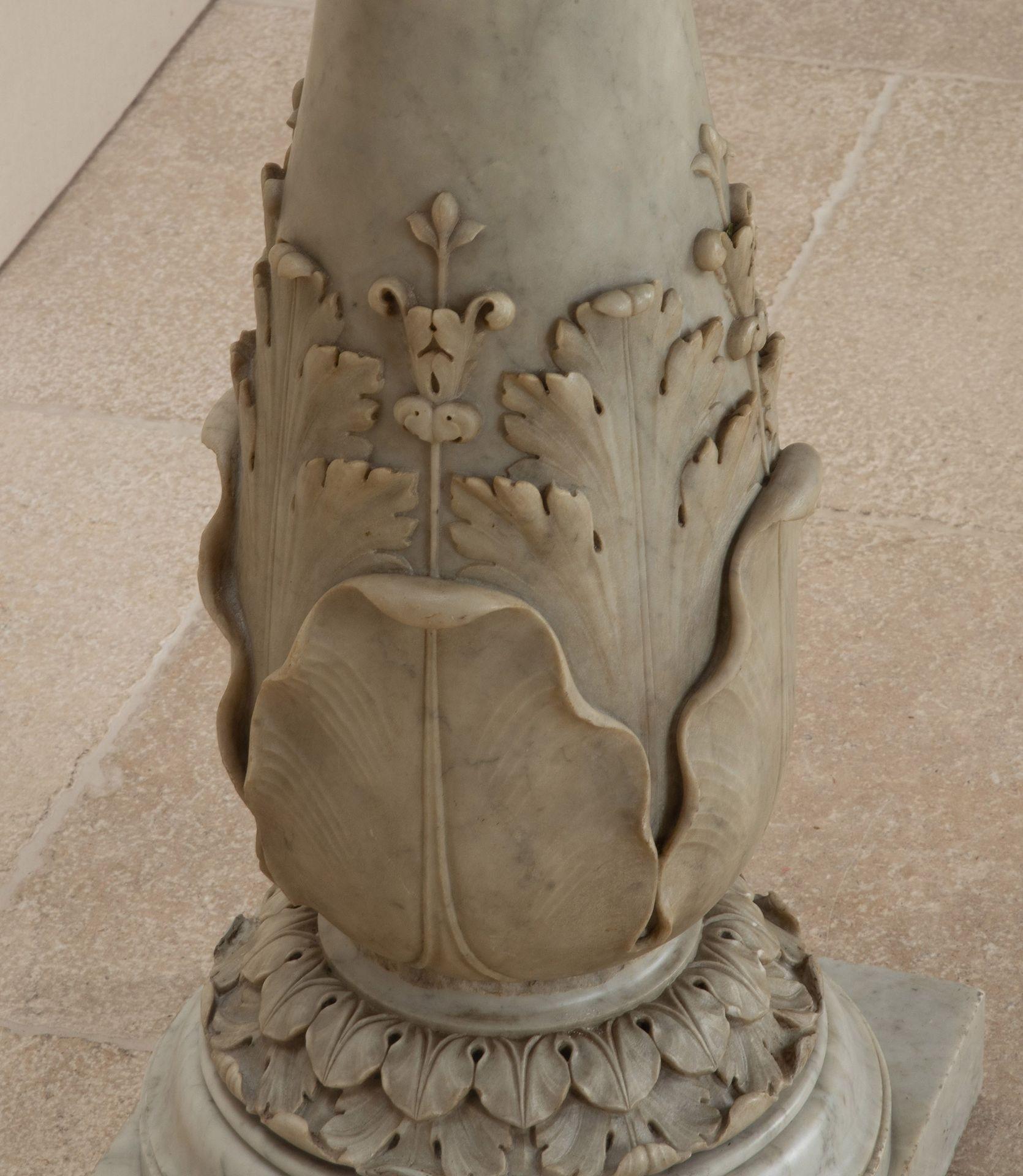 19th Century French Carved Carrara Marble Column For Sale 1