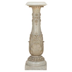 Pedestales y columnas neoclásicos