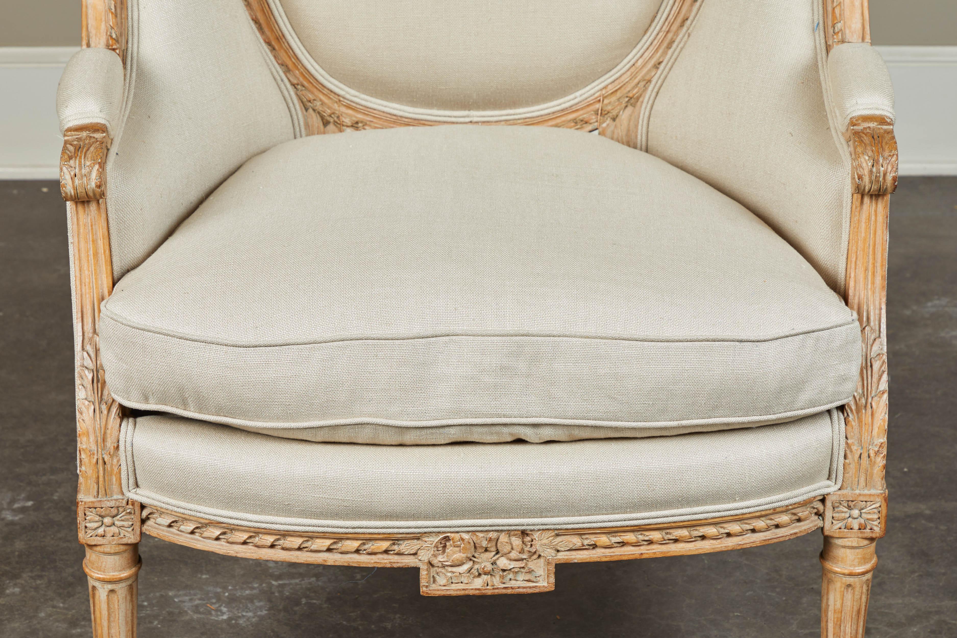19th Century French Carved Chair with Beige Upholstery For Sale 8