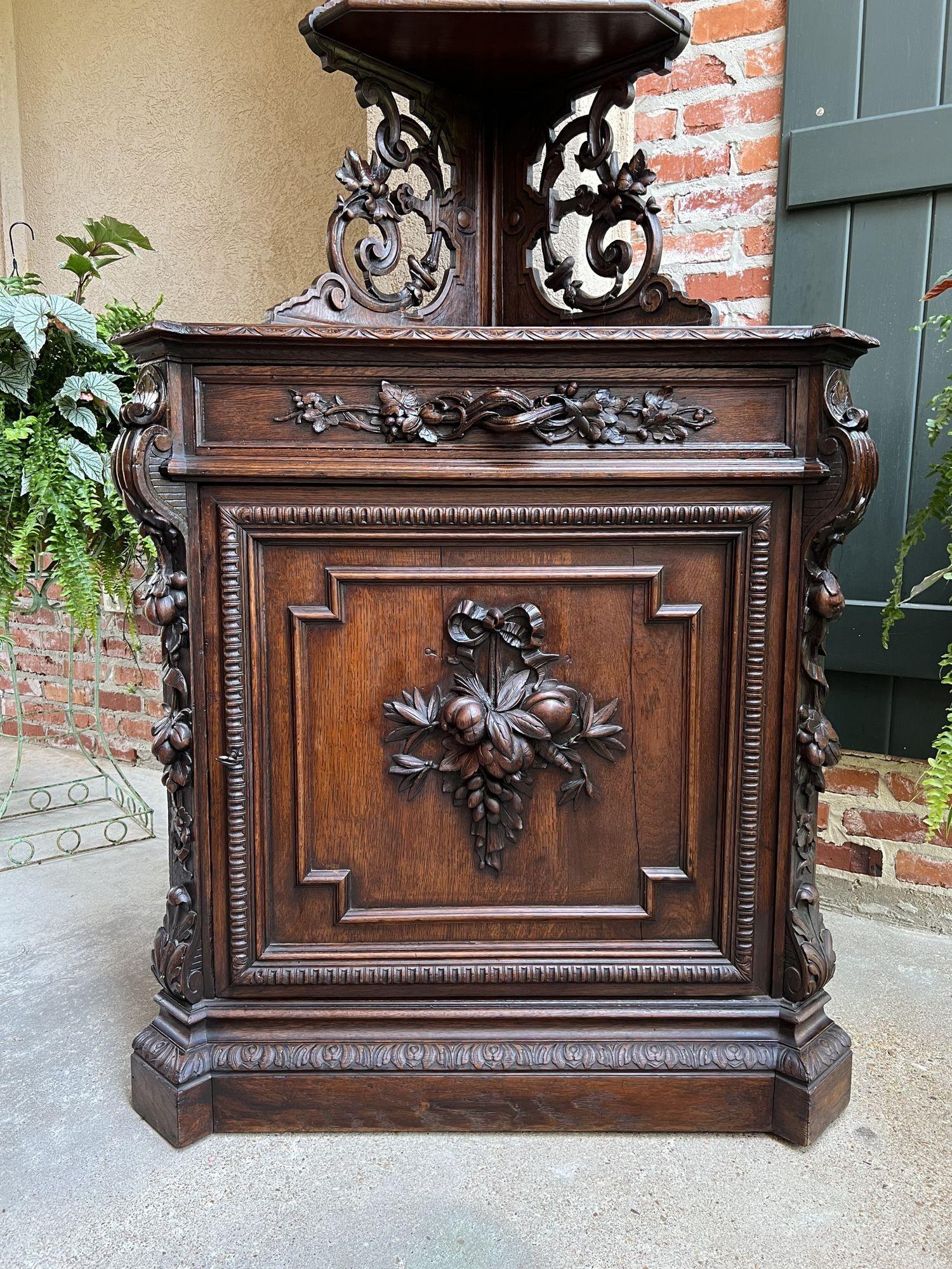 19th century French Carved Corner Cabinet Black Forest Open Shelves Bookcase 7