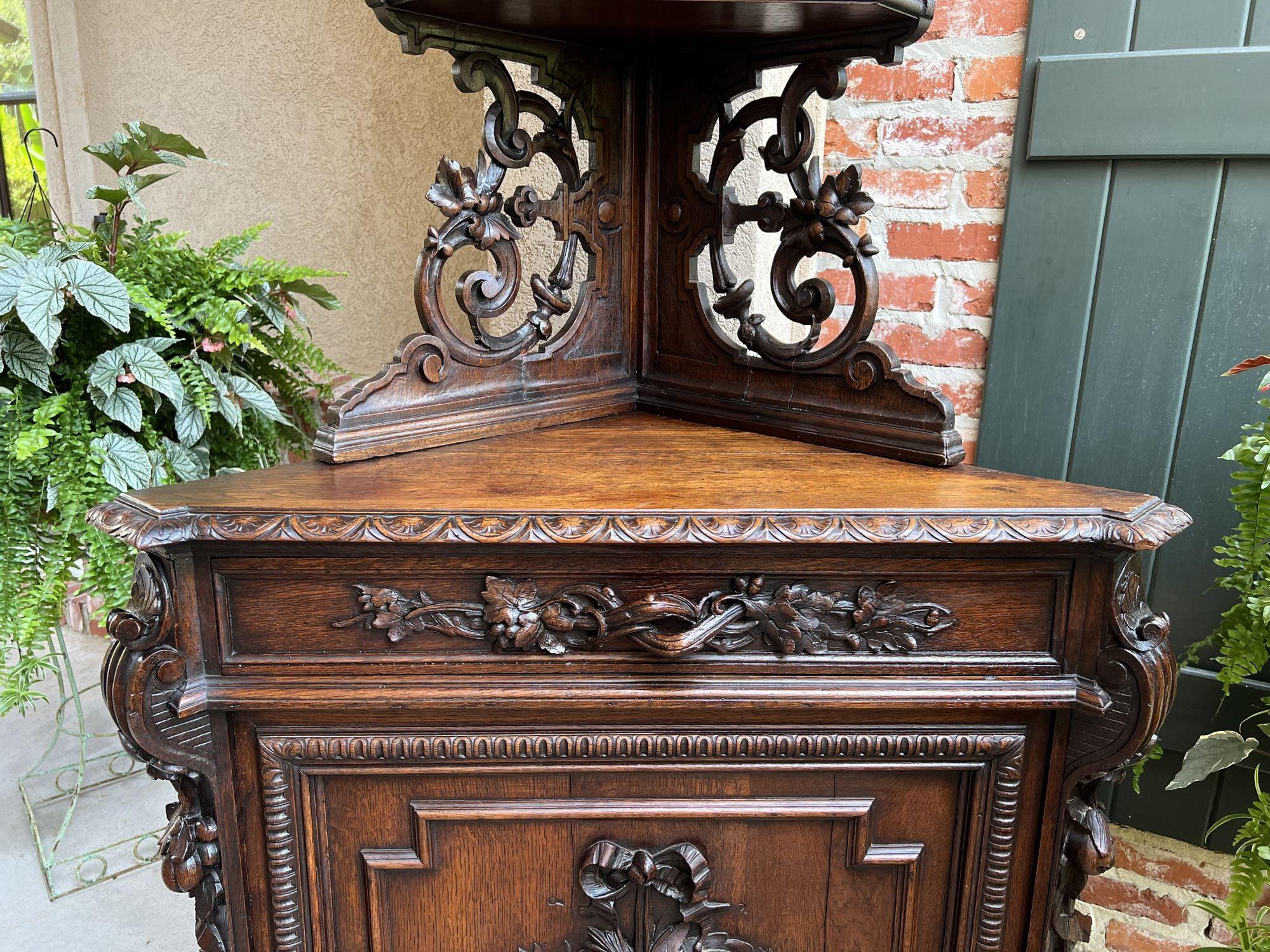 19th century French Carved Corner Cabinet Black Forest Open Shelves Bookcase 8