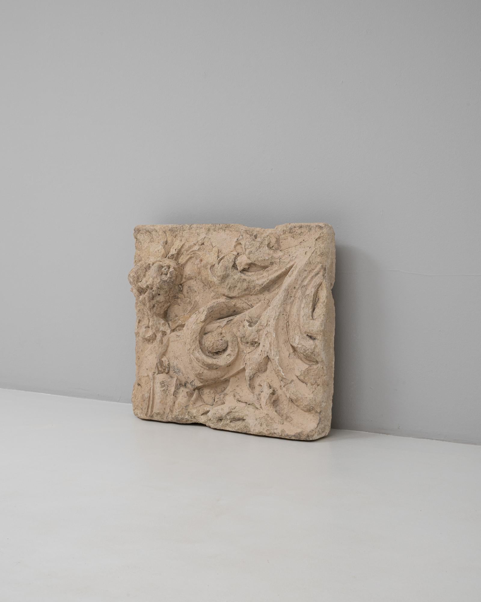 Ornement architectural en pierre française sculptée du 19e siècle Bon état - En vente à High Point, NC