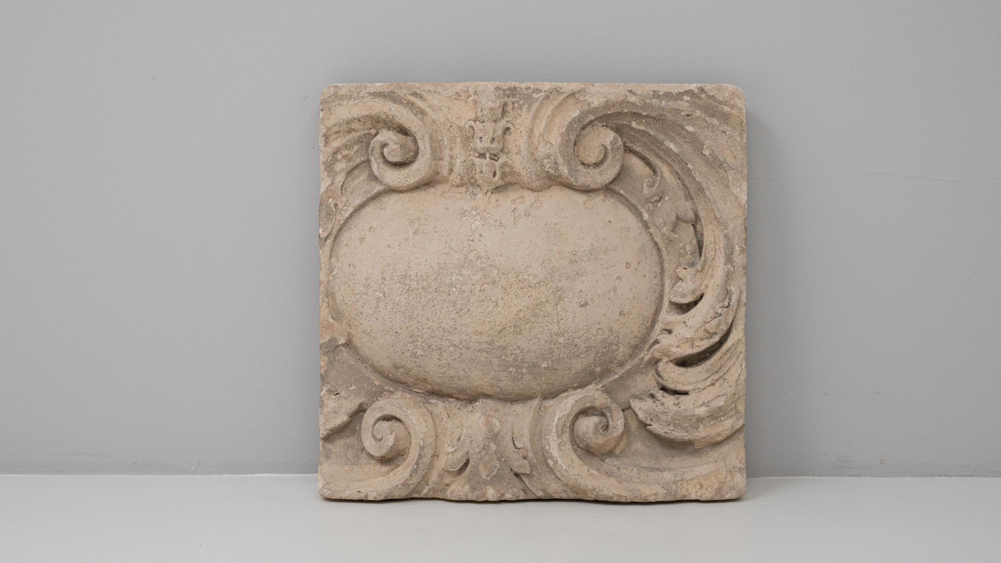 Ornement architectural en pierre française sculptée du 19e siècle en vente 1