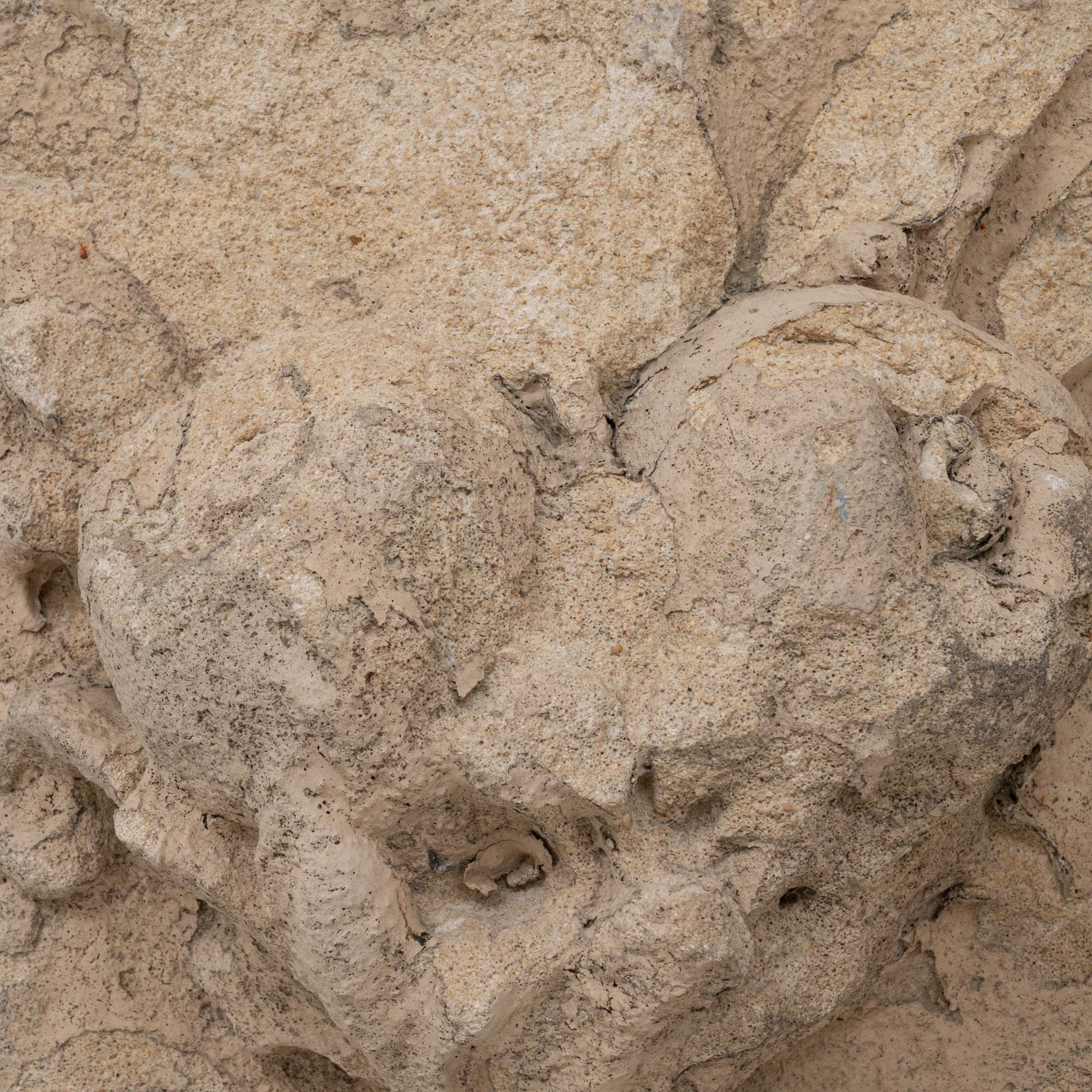 Ornement architectural en pierre française sculptée du 19e siècle en vente 2