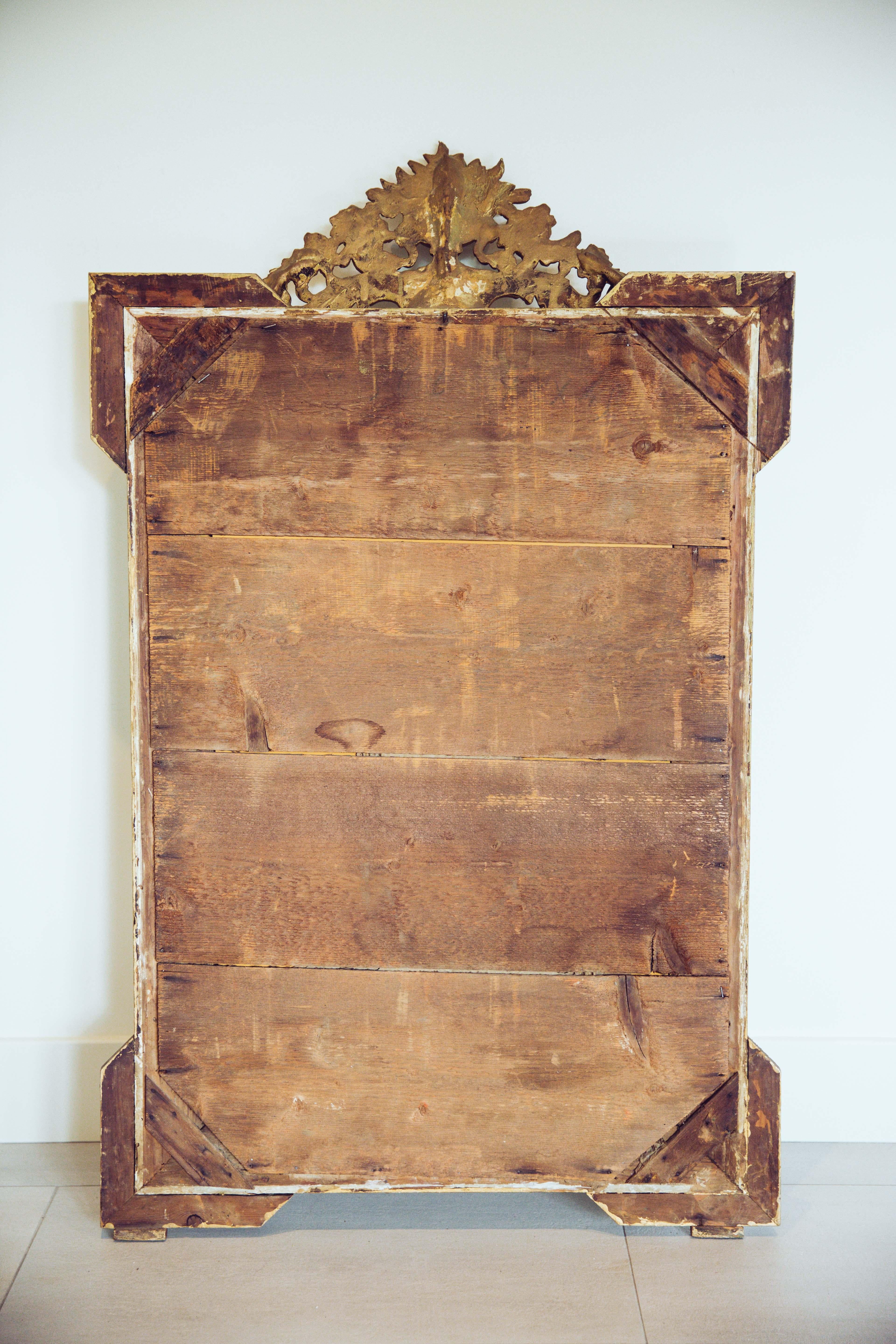19th Century French Carved Gilded Wood Mirror with Urn Motif Crest For Sale 9