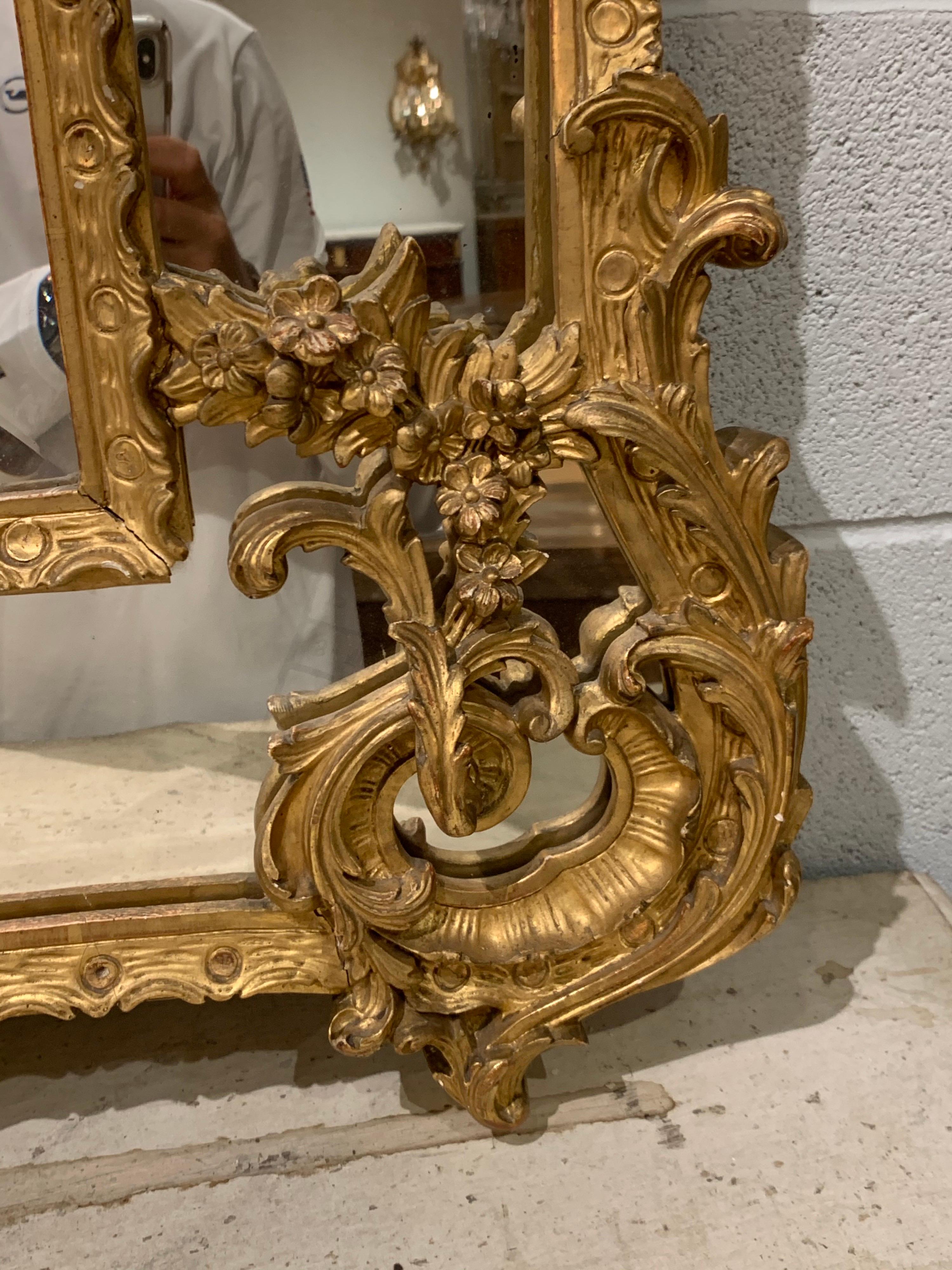 19th Century French Carved Giltwood Rococo Mirror 3